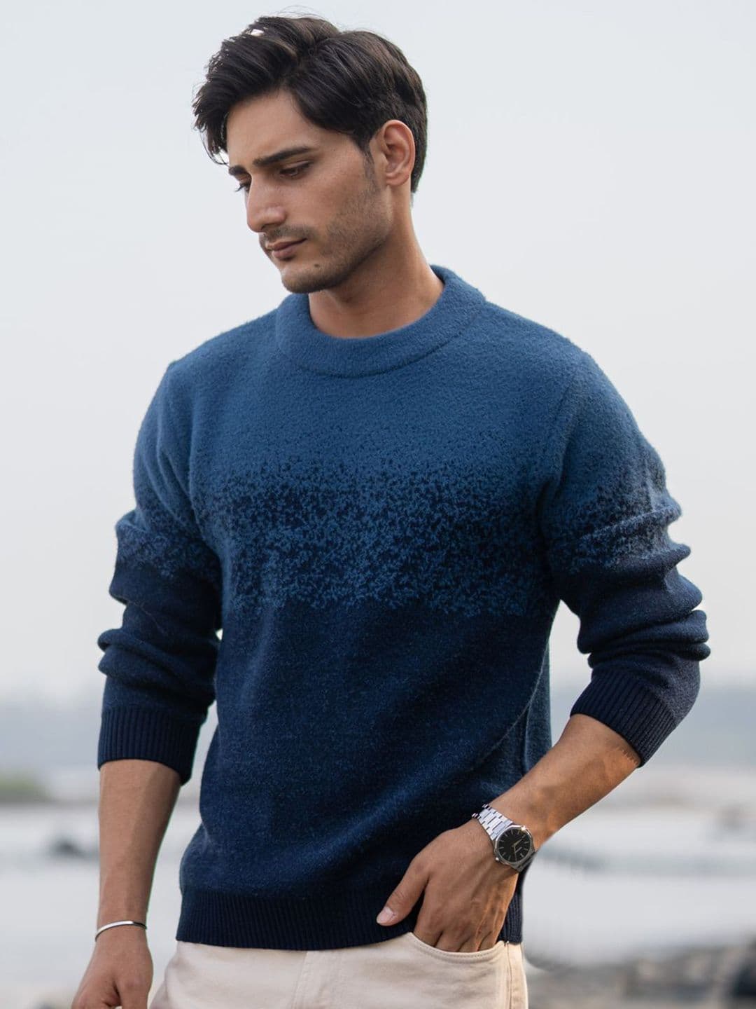 Powerlook Men Colourblocked Pullover - view 1