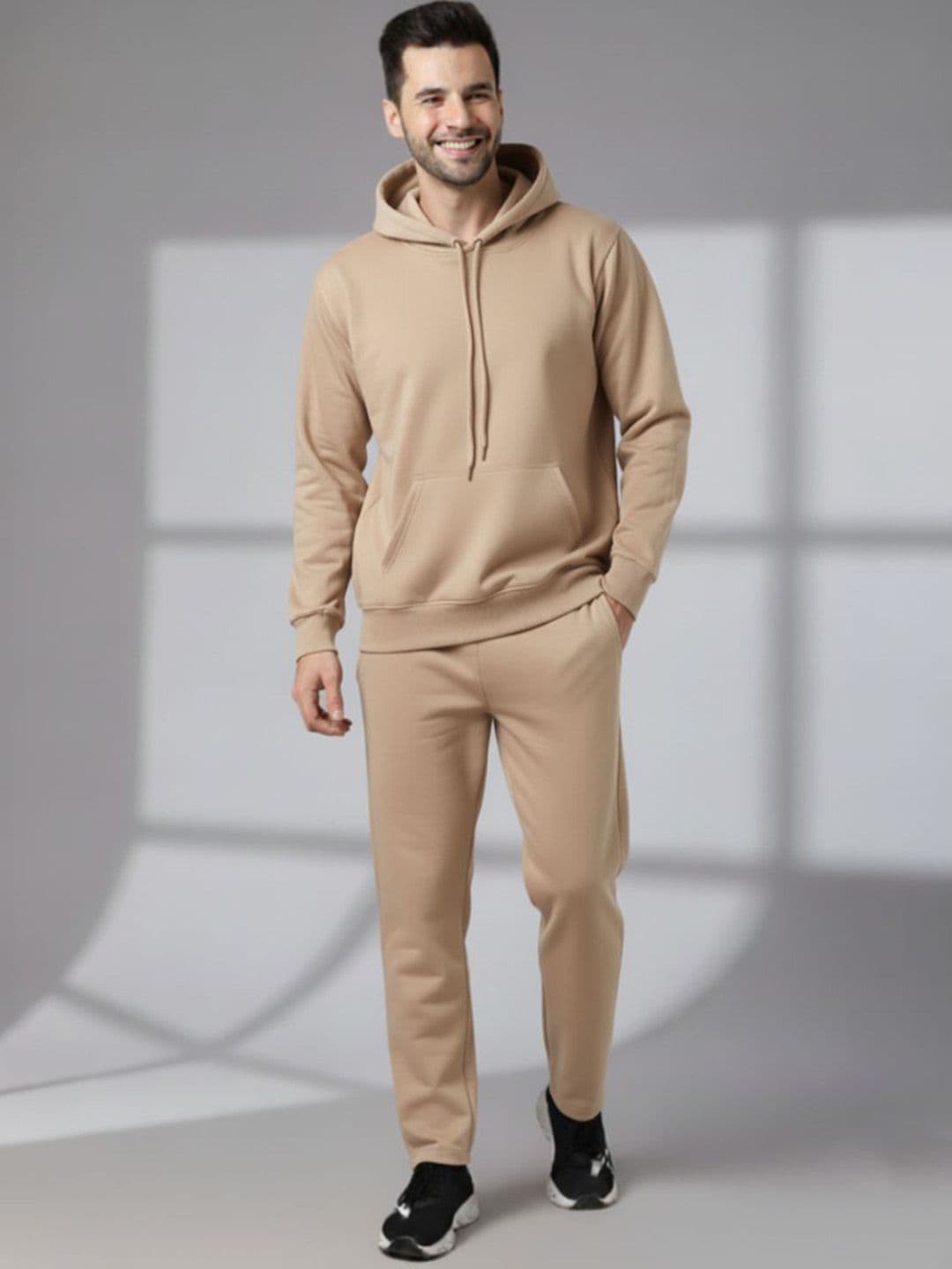 MACK JONNEY Hooded Long Sleeves Sweatshirt With Trackpant - view 1