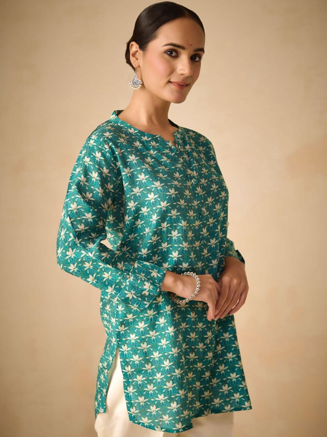 WOMEN PLUS Women Floral Printed Mandarin Collar Straight Kurti - view 1