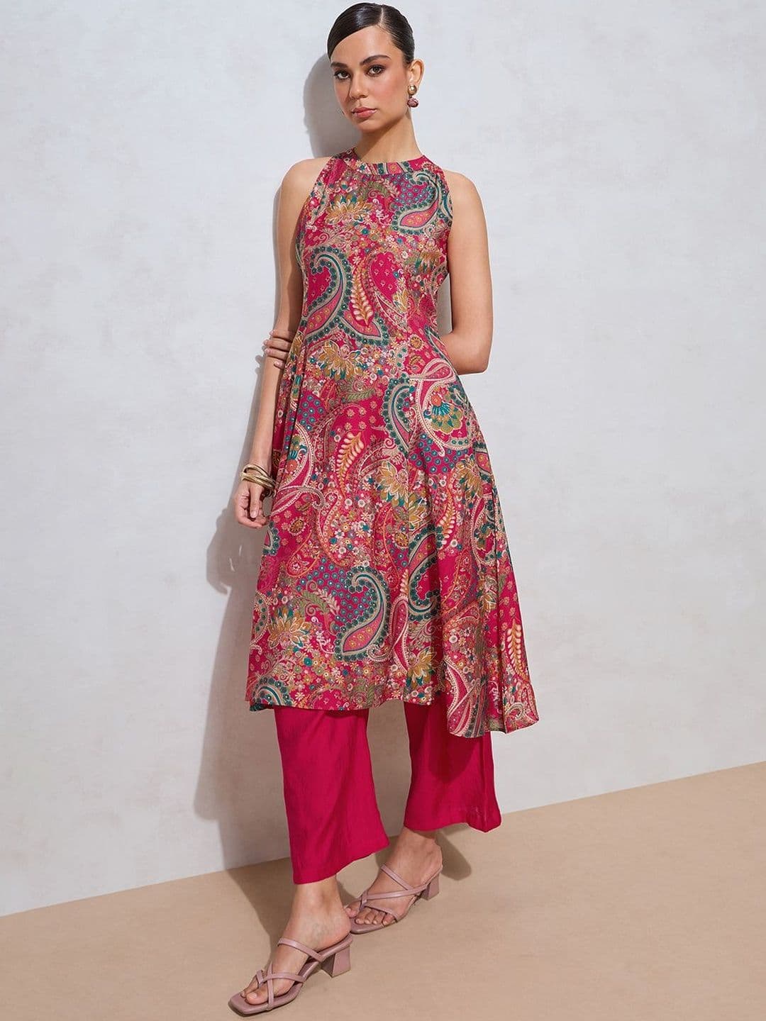 FLOWERVELLY Women Printed Kurta with Pyjamas - view 1