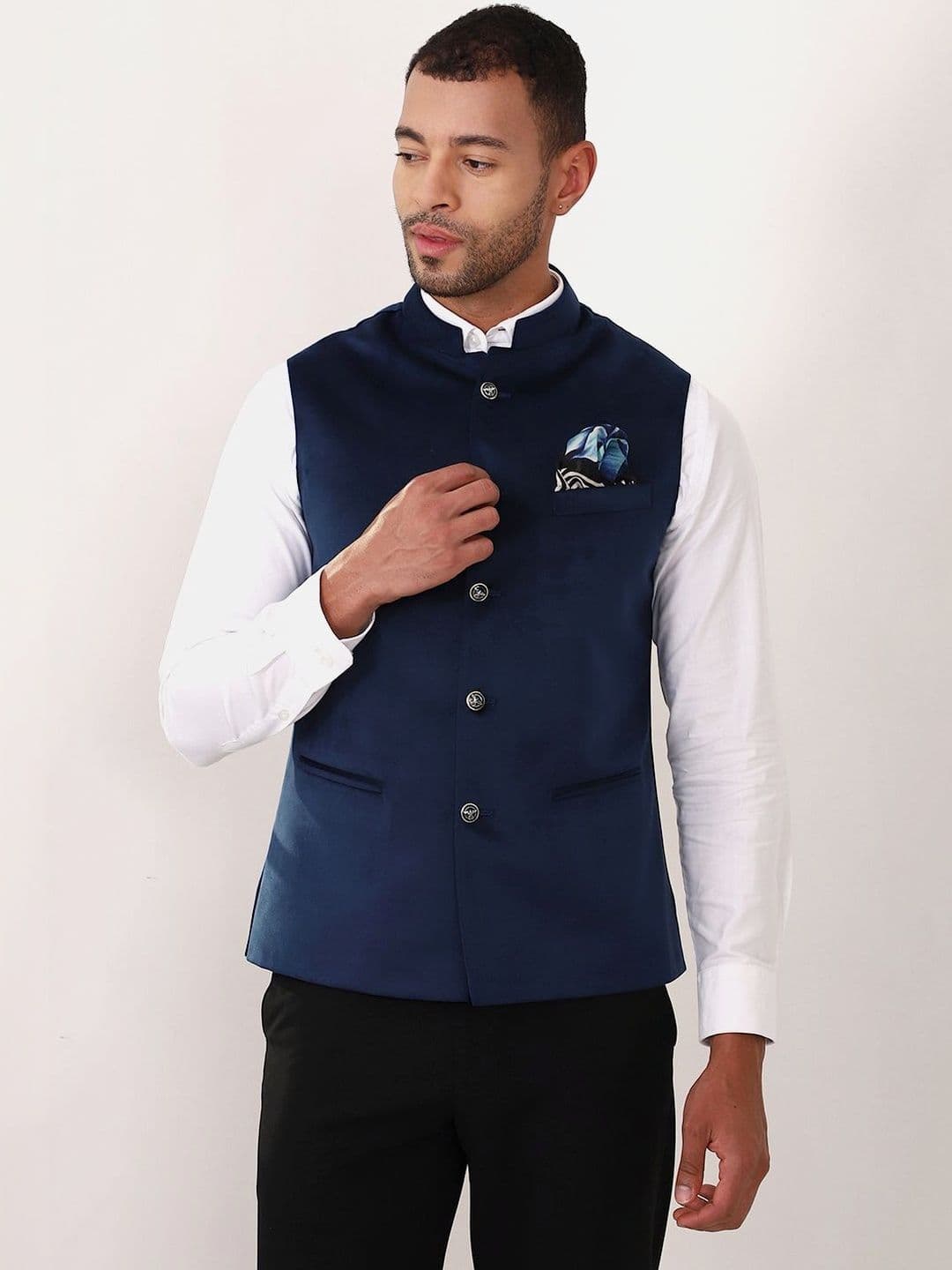 MANQ Men Slim Fit Single-Breasted Mandarin Collar Nehru Jacket & Trouser Suit - view 1