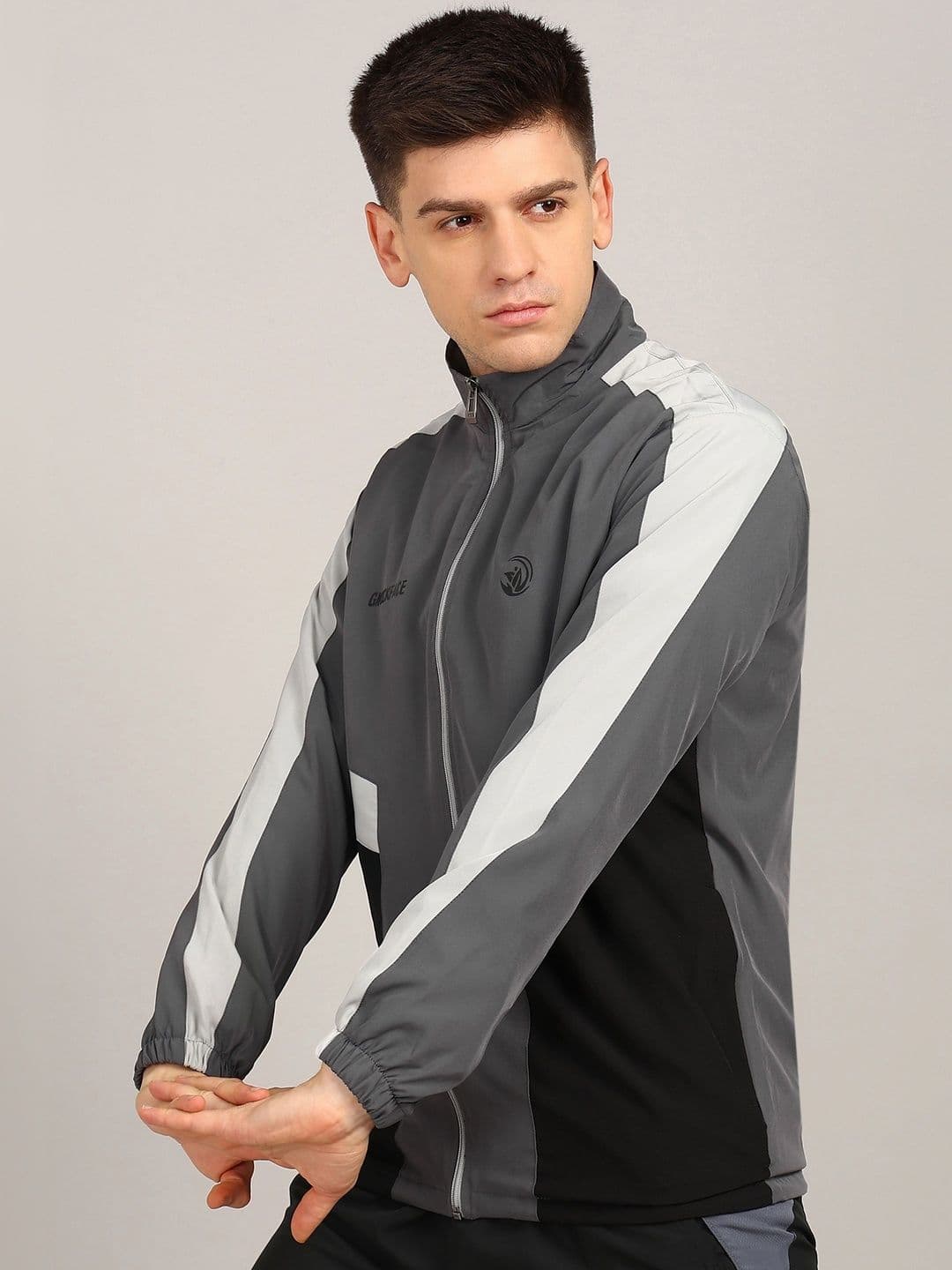 GNOCKFACE Men Colourblocked Stand Collar Lightweight Training or Gym Sporty Jacket - view 1
