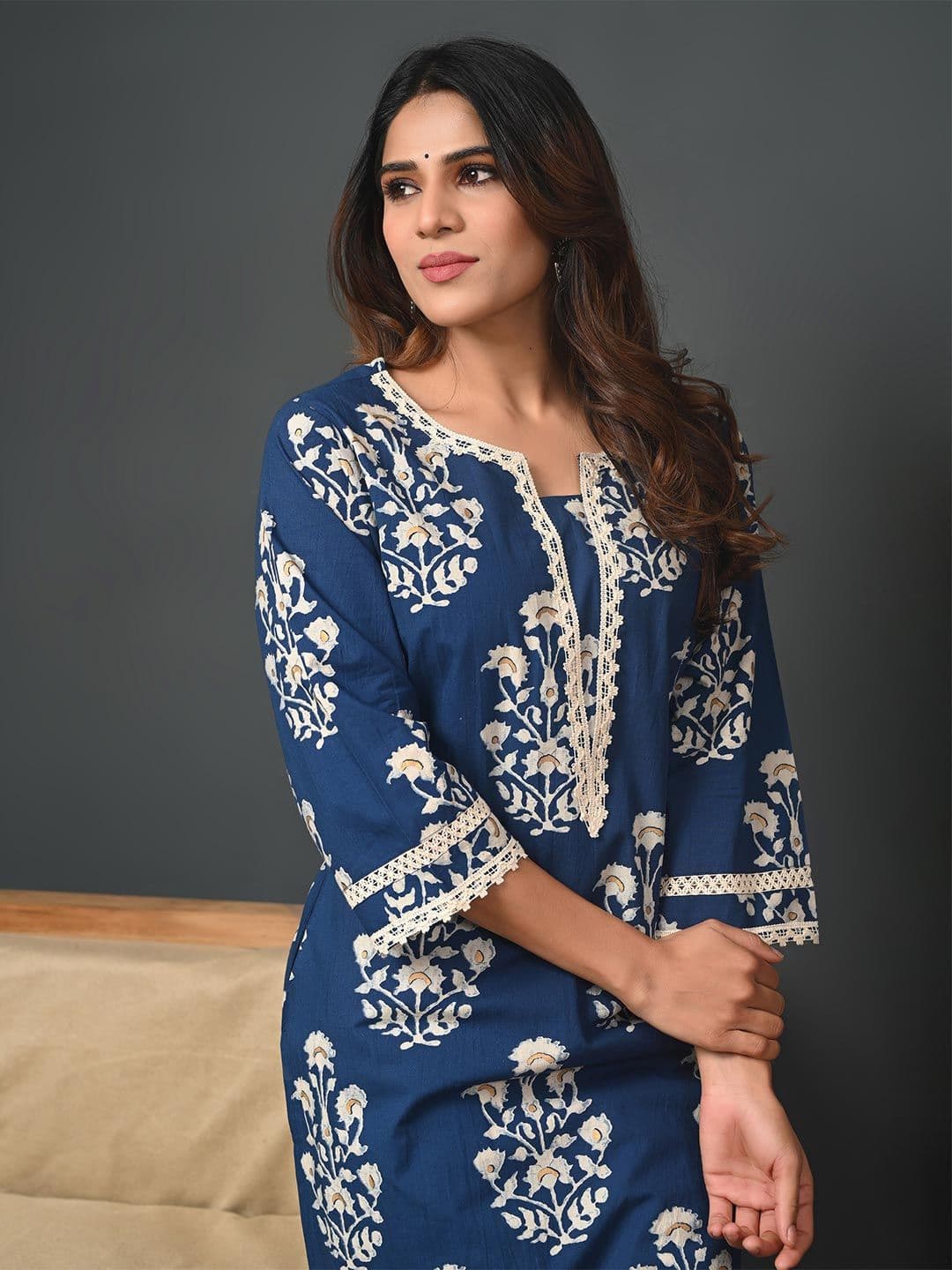 Rimeline Ethnic Motifs Printed Round Neck Zari Straight Pure Cotton Kurta - view 1