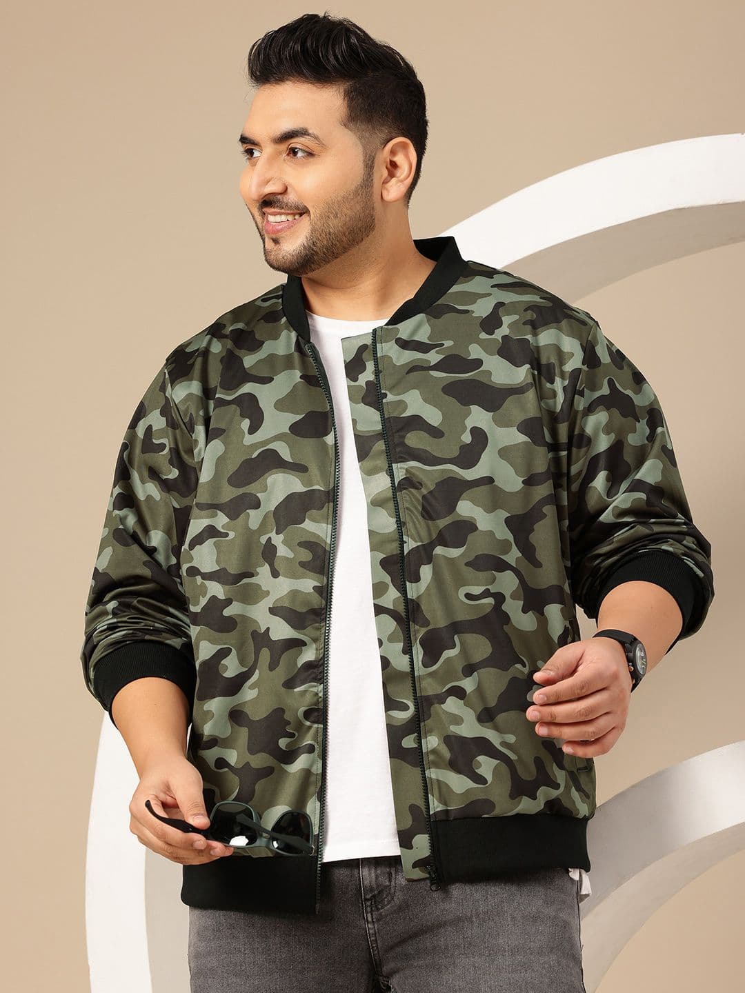 Sztori Plus Size Camouflage Print Stand Collar Bomber Jacket - view 1