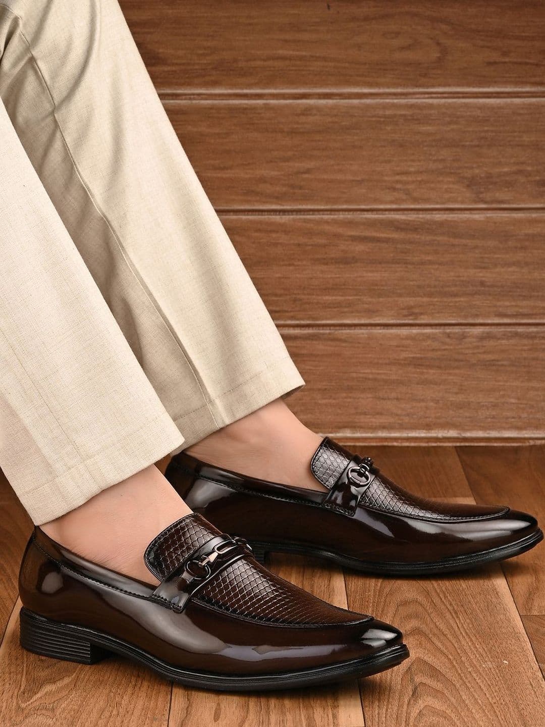 HERE&NOW Men Brown Solid PU With Rubber Sole Formal Shoes - view 1