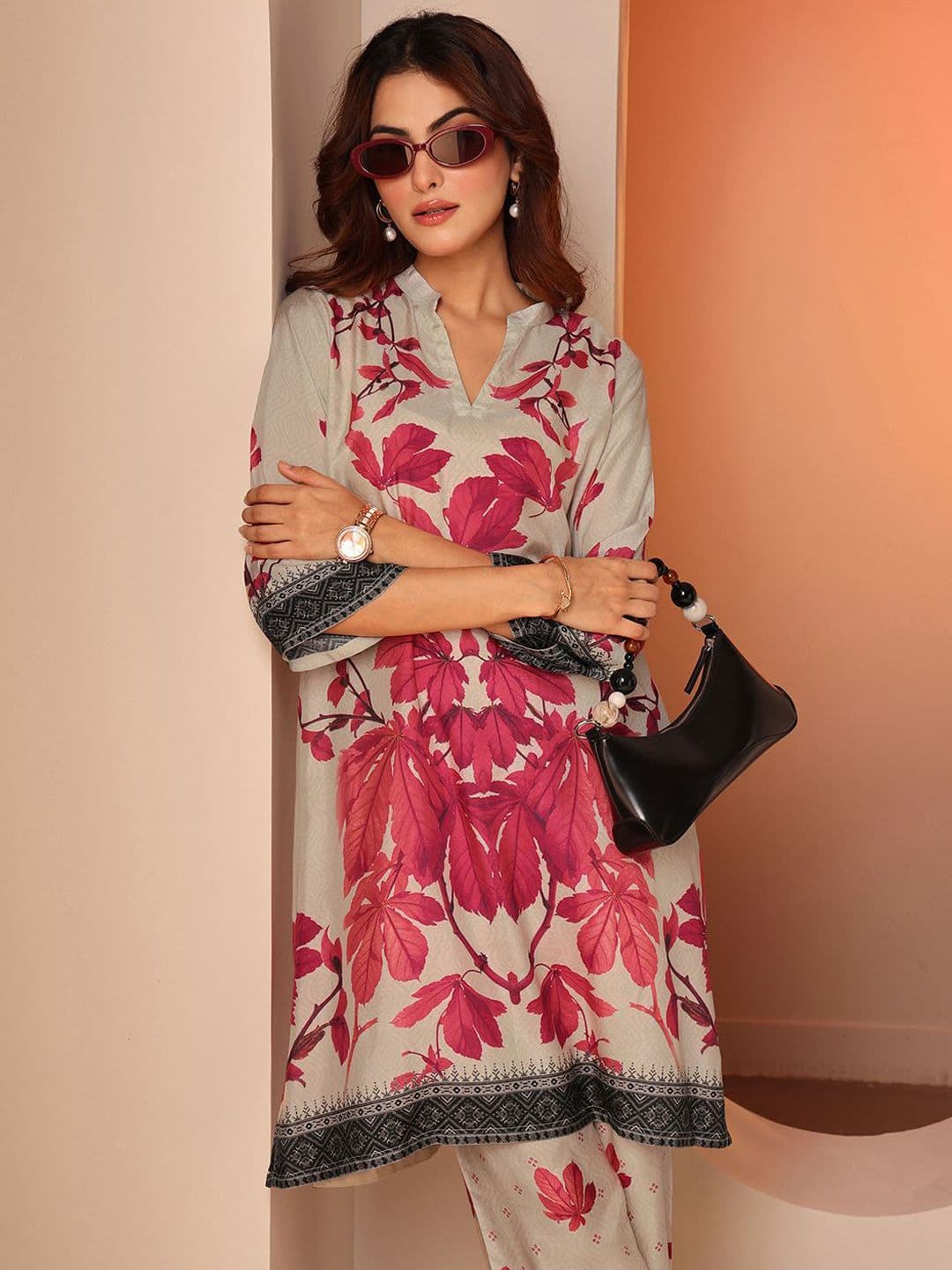 Libas Floral Printed Mandarin Collar Three-Quarter Sleeves Tunic & Trousers - view 1