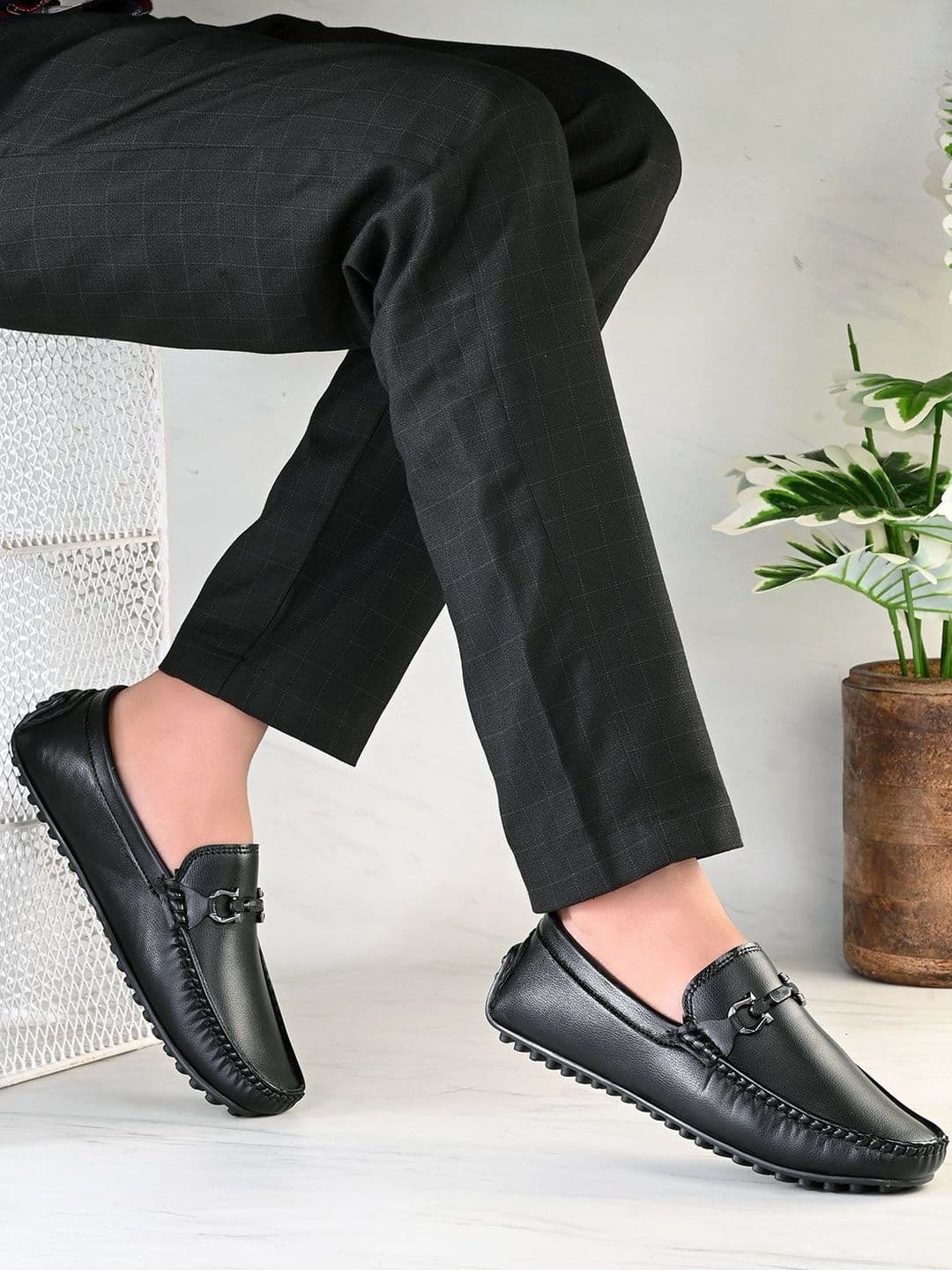 HERE&NOW Men Black Formal Shoes - view 1