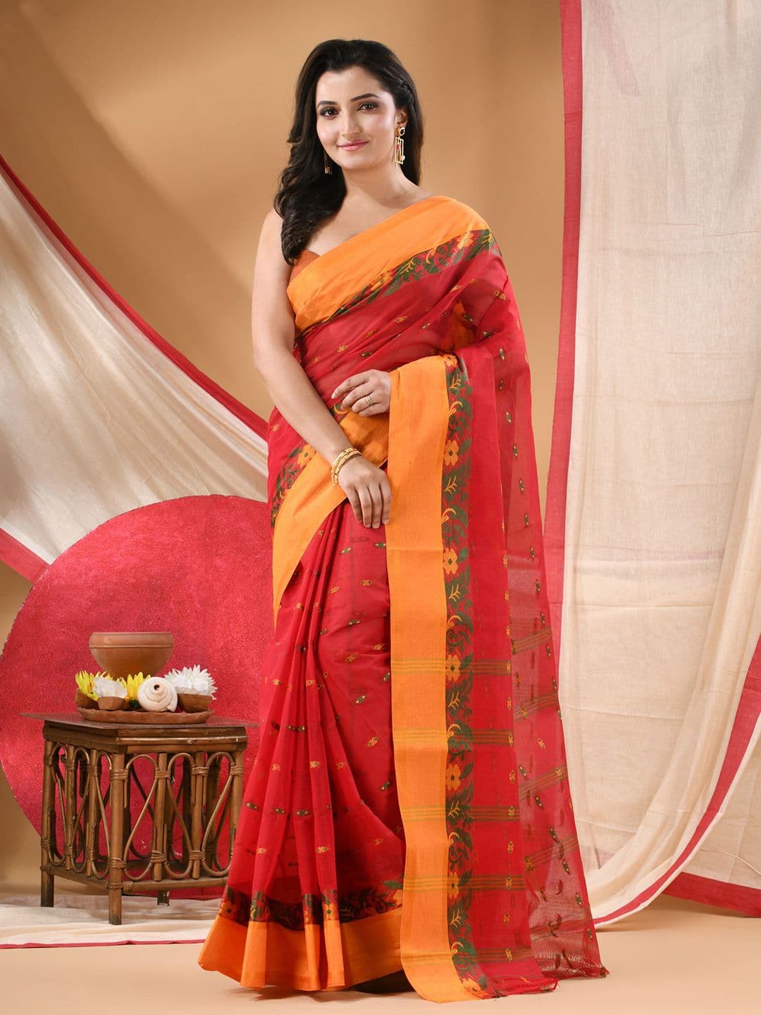 DESH BIDESH Women Woven Design Floral Pure Cotton Saree - view 1