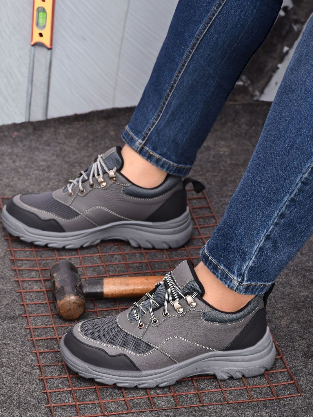 Ozarro Men Leather Steel Toe Safety Casual Shoes - view 1
