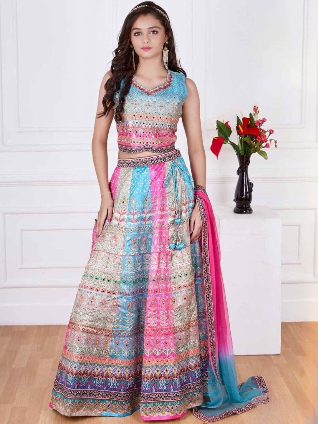 KL9KIDS Girls Printed Tie and Dye Lehenga & Blouse With Dupatta Lehenga Choli - view 1