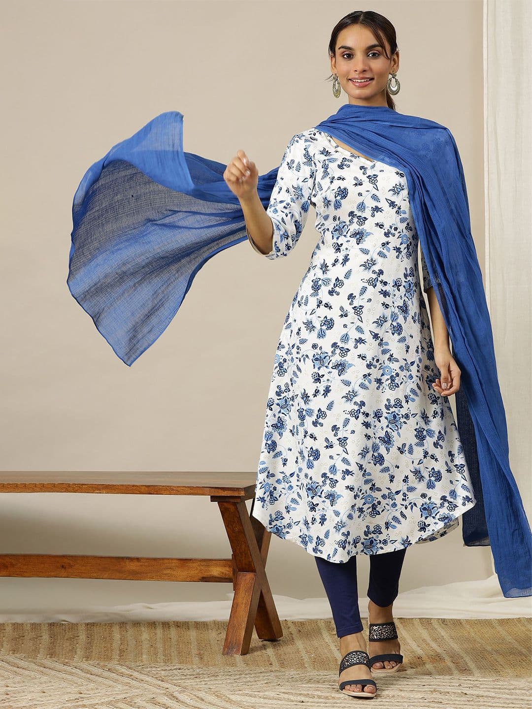 AURELIA Design Pure Cotton Dupatta - view 1