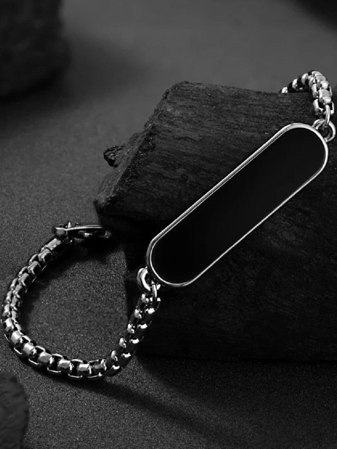 JaishreeFab Unisex Silver-Plated Enamelled Rectangle Wraparound Bracelet - view 1
