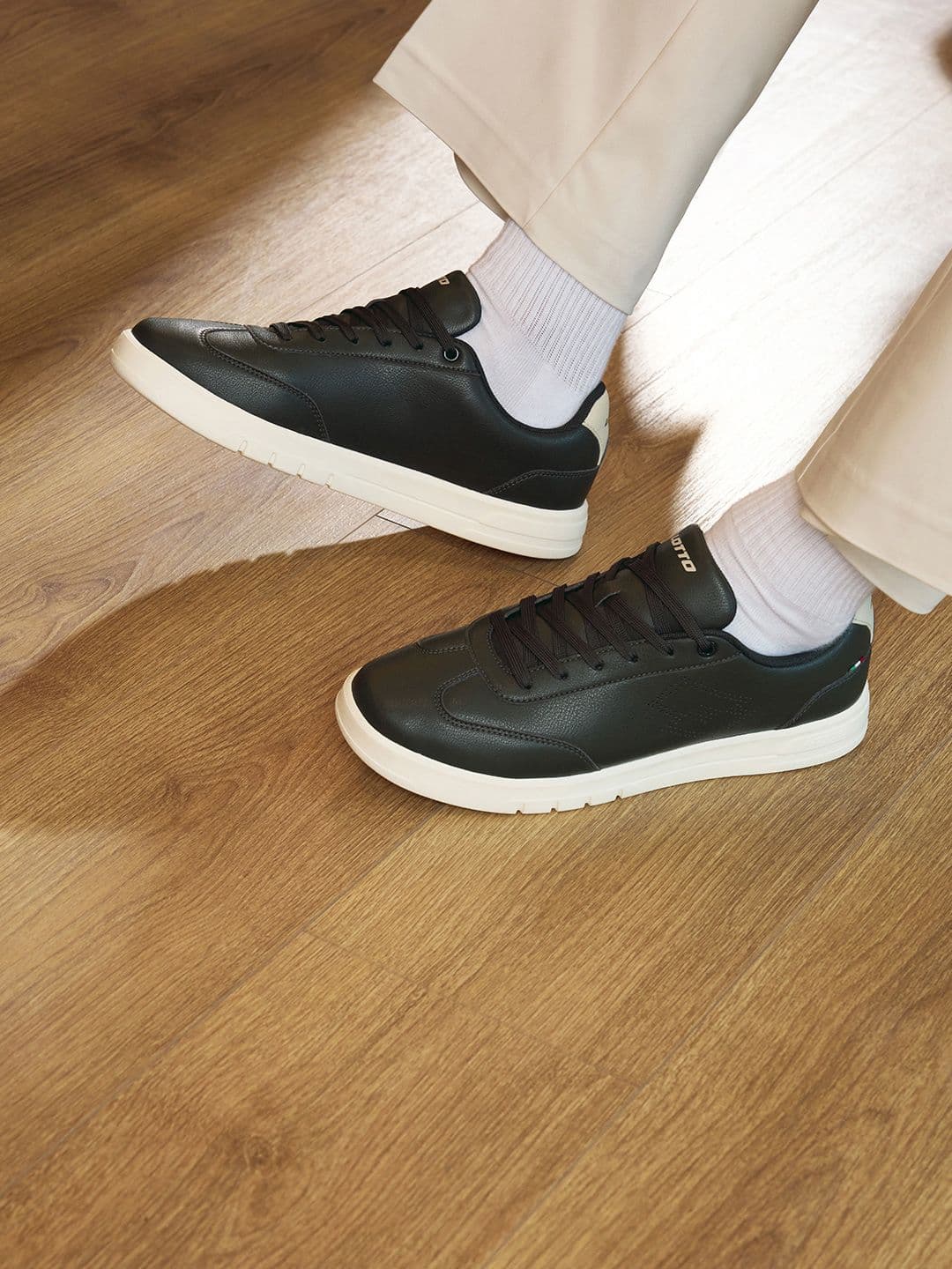 Lotto Men Impulso Citta Black Sneakers - view 1