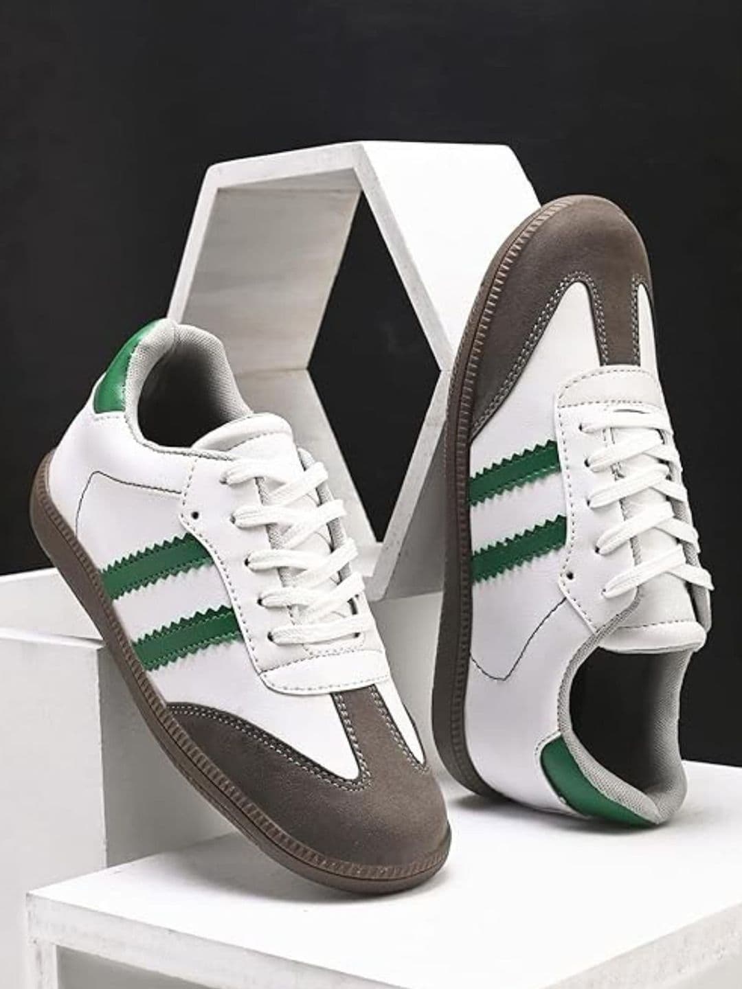 glitchez Women Colourblocked Lace-Ups Sneakers - view 1