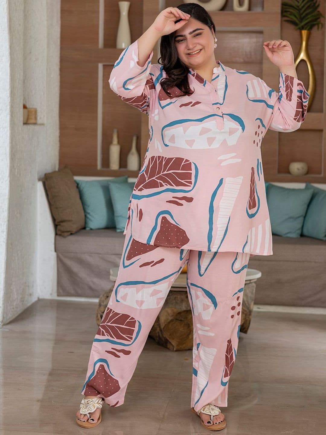 TITTLI Plus Size Printed Mandarin Collar Neck Tunic With Trousers - view 1