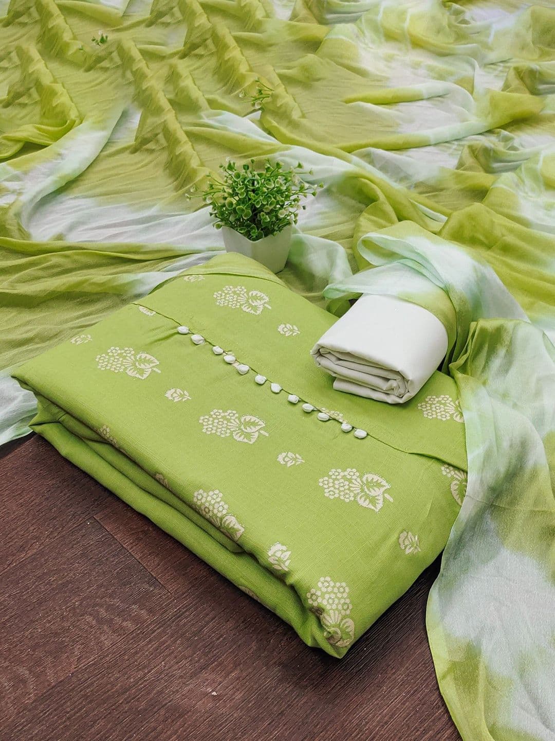 Rangtulika Ethnics Motifs Embroidered Organza Unstitched Dress Material - view 1