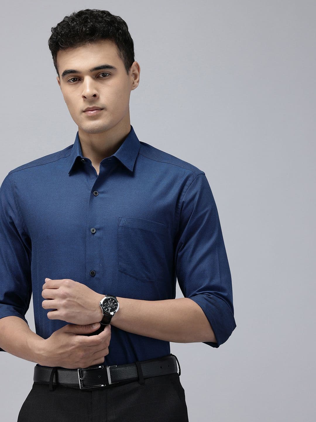 Arrow Manhattan Slim Fit Self Design Pure Cotton Formal Shirt - view 1