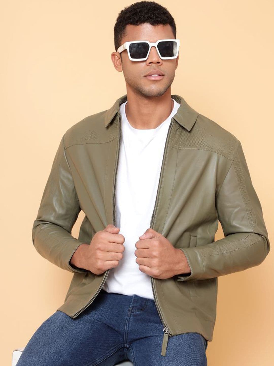 Tortoise Men Solid Spread Collar Lightweight Leather Jacket - view 1