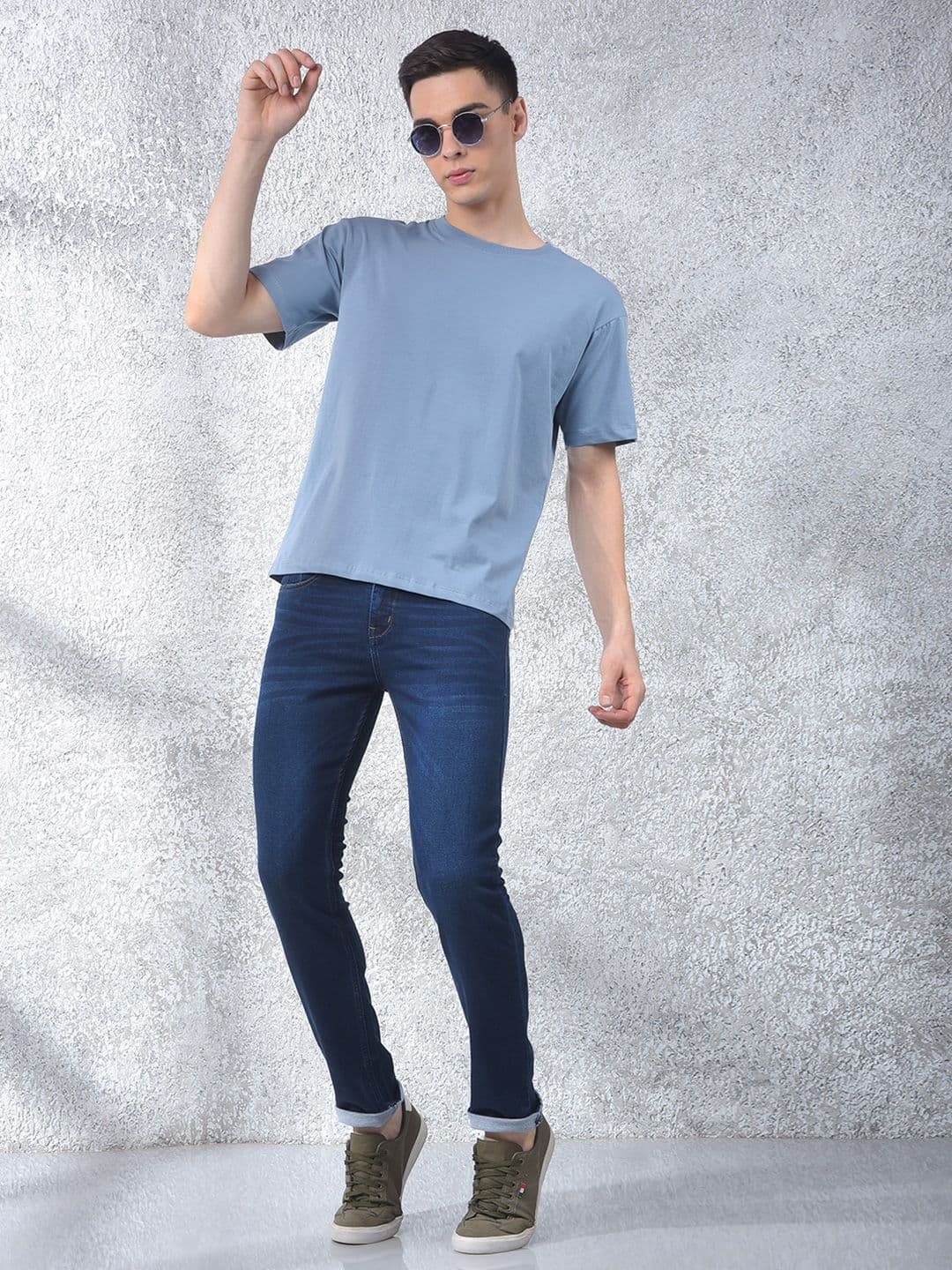 Crimsoune Club Men Slim Fit Mid-Rise Clean Look Heavy Fade Stretchable Jeans - view 1