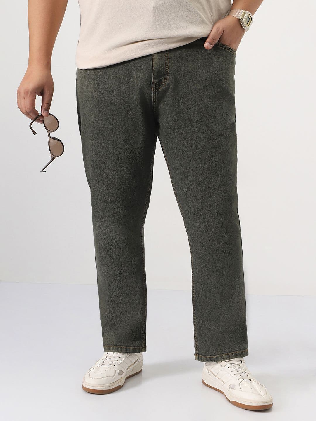 Urbano Plus Men Plus Size Grey Straight Fit Heavy Washed Stretchable Jeans - view 1