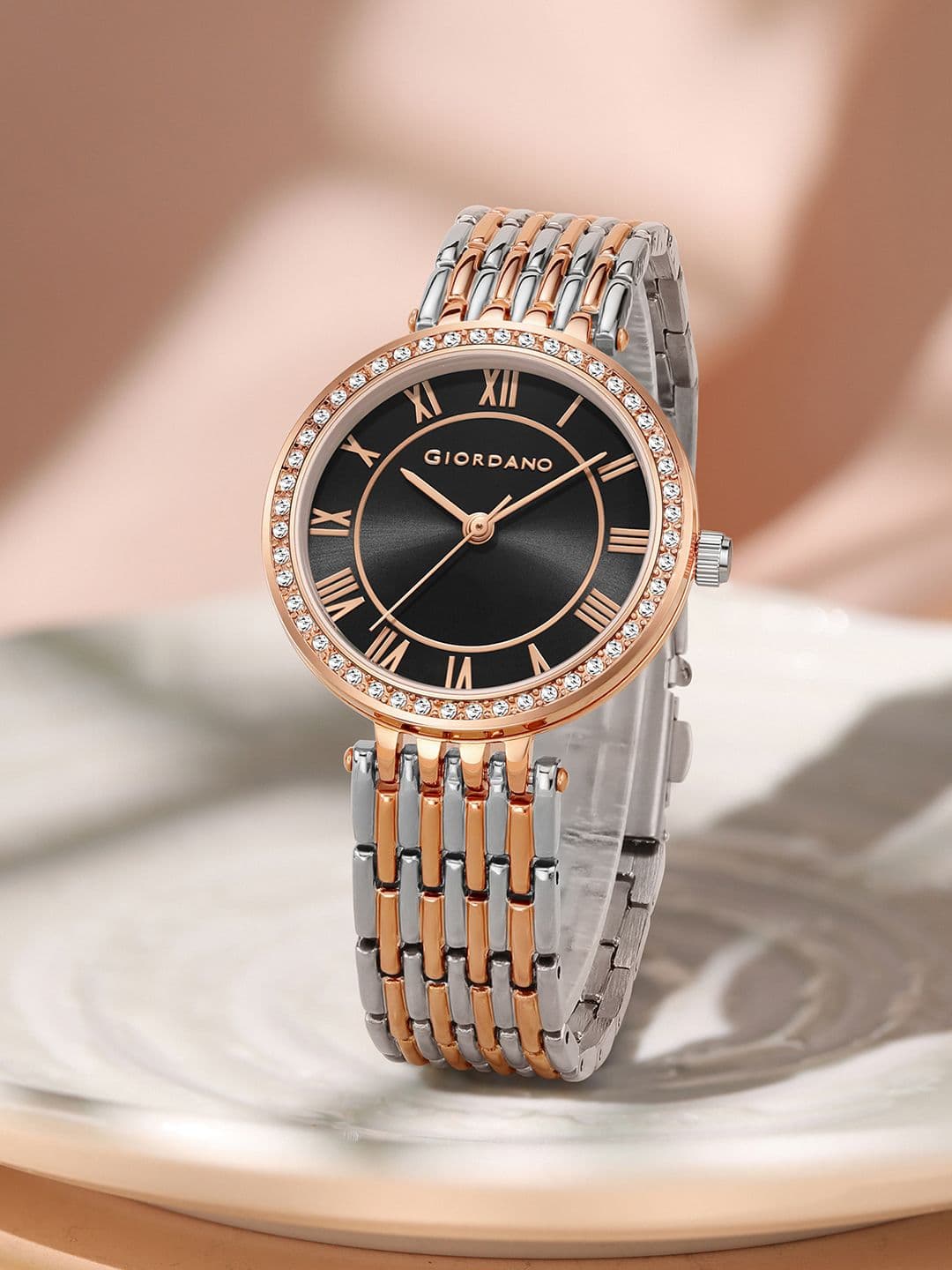 Giordano Eleganza Collection Women Round Diamond-Set with Metal Strap Analog Watch - view 1