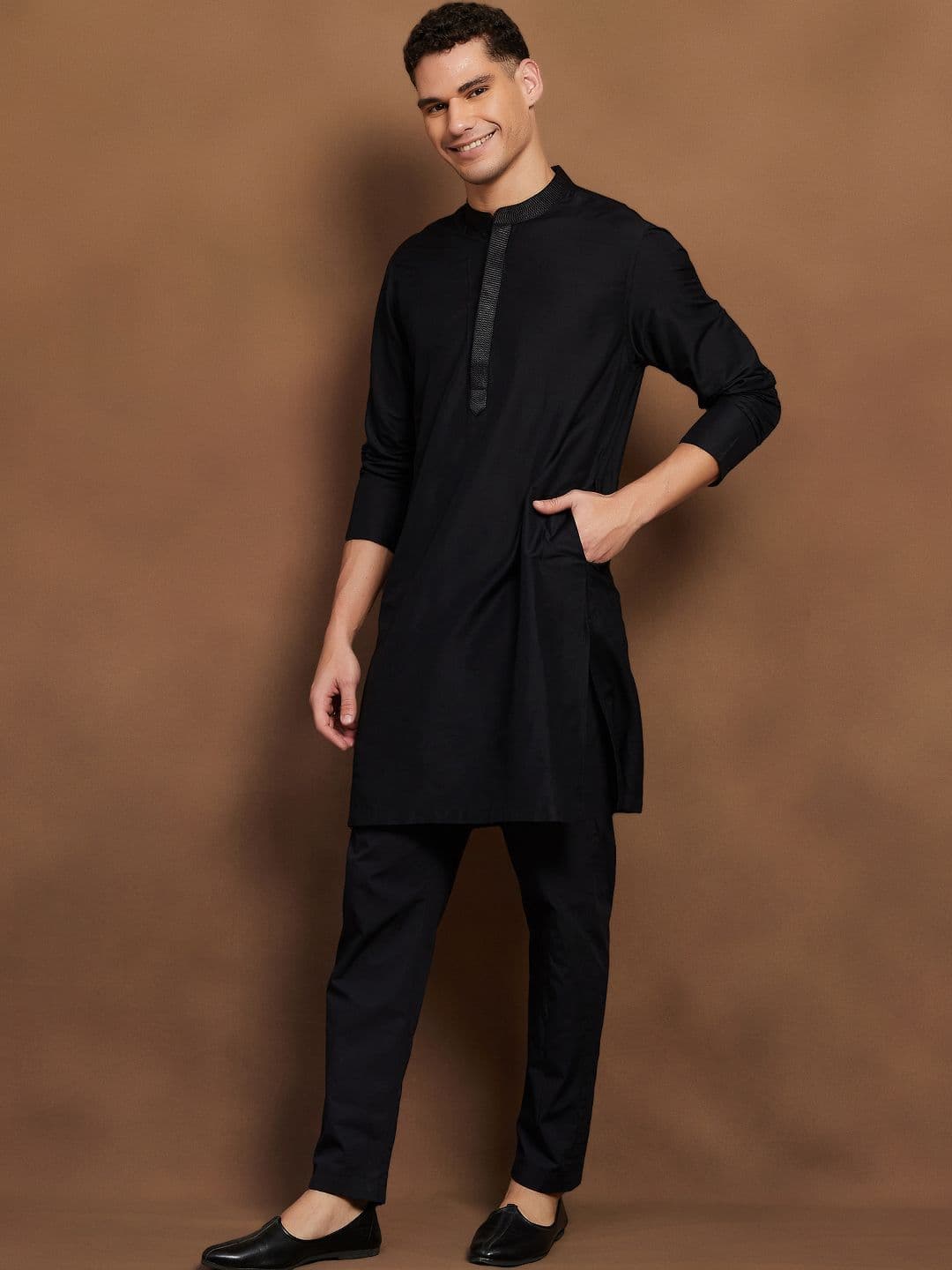 Melange by Lifestyle Men Embroidered Mandarin Collar Straight Kurtas - view 1