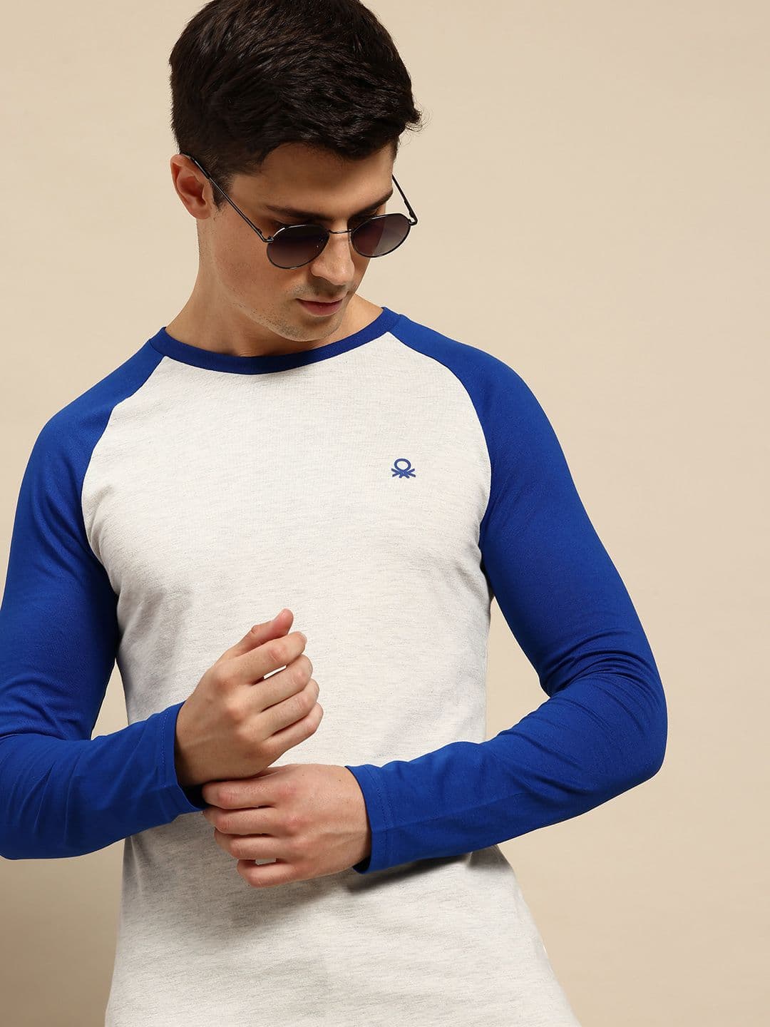 United Colors of Benetton Round Neck Contrast Raglan Sleeve Regular Fit T-shirt - view 1
