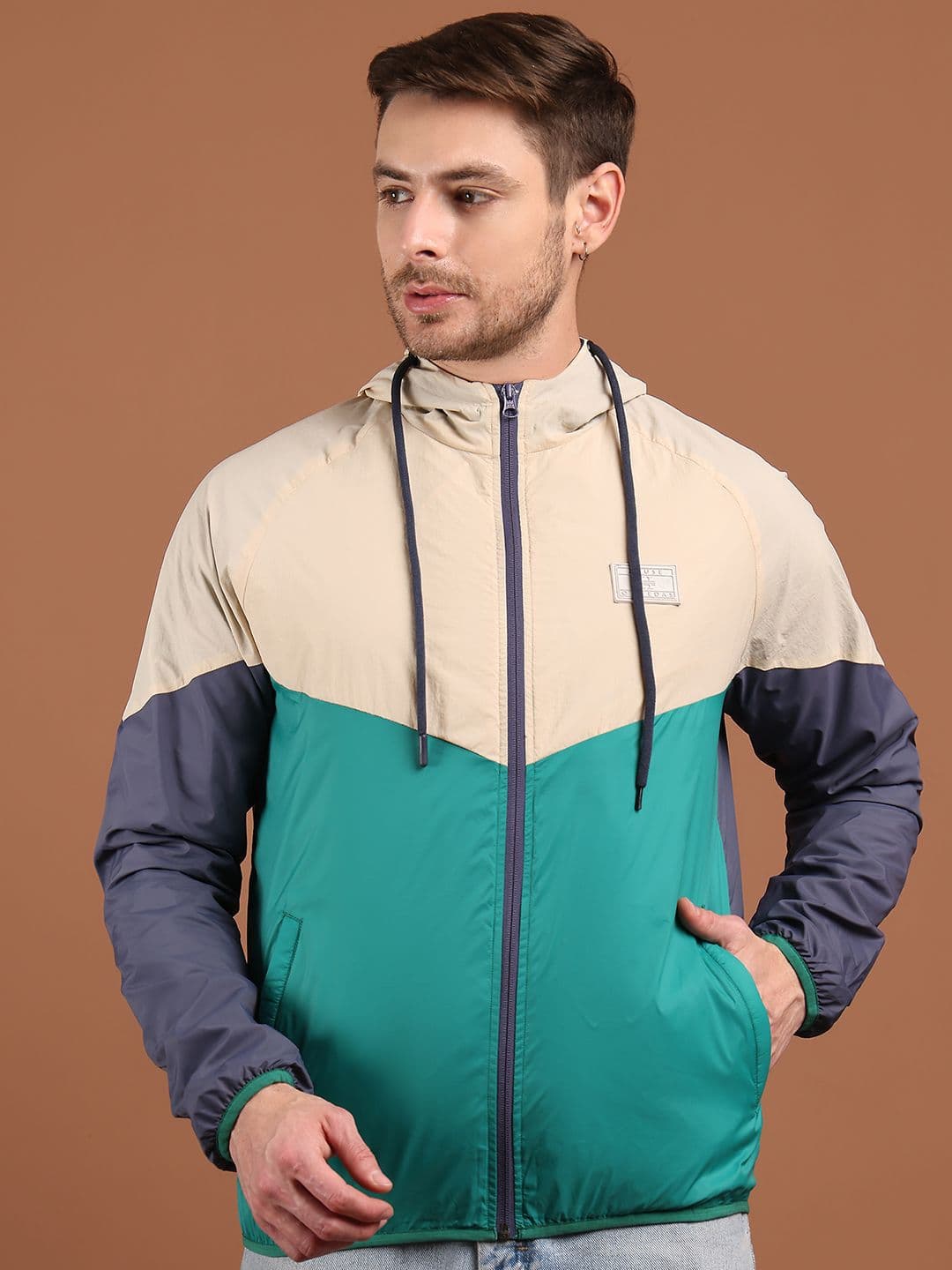 HOUSE OF VEDAS Men Hooded Colourblocked Windcheater Sporty Jacket - view 1