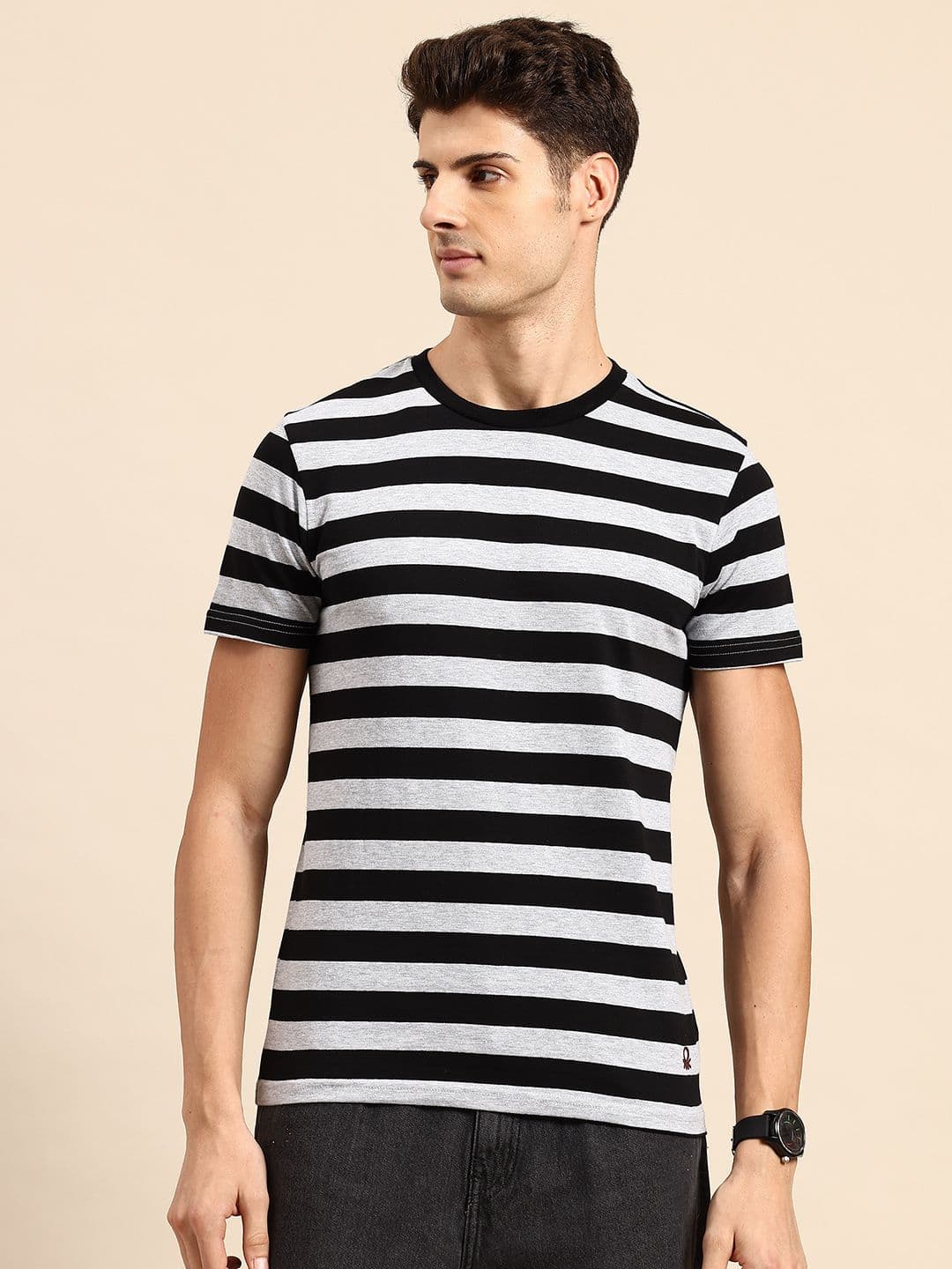 United Colors of Benetton Round Neck Striped T-shirt - view 1