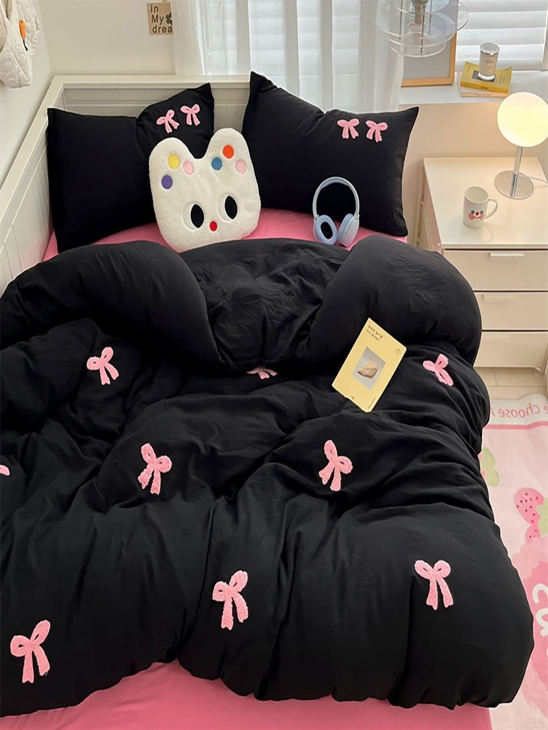 JC HOME Pink & Black 4 Pieces Double King Regular Bedding Set - view 1
