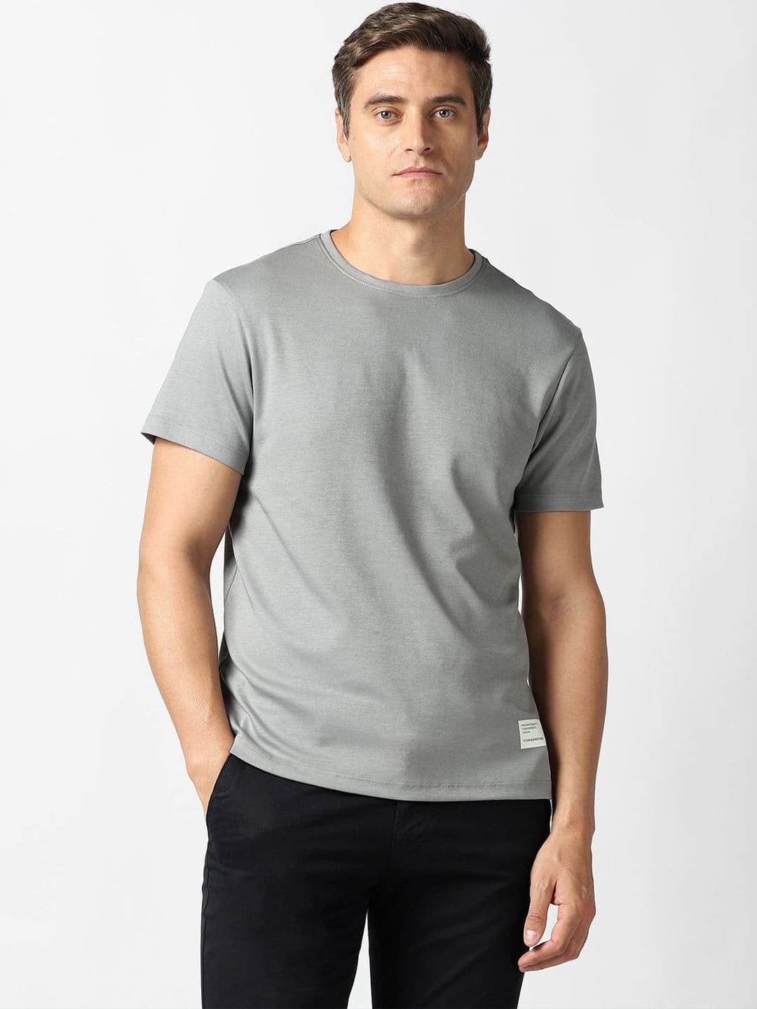Van Heusen Flex Men Solid Round Neck T-shirt - view 1