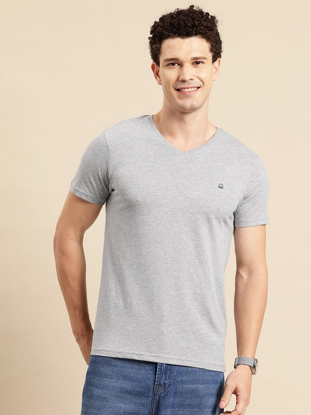 United Colors of Benetton Men V-Neck T-shirt - view 1