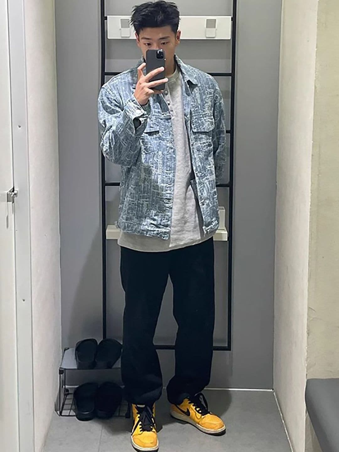 StyleCast Men Washed Spread Collar Cotton Denim Jacket - view 1