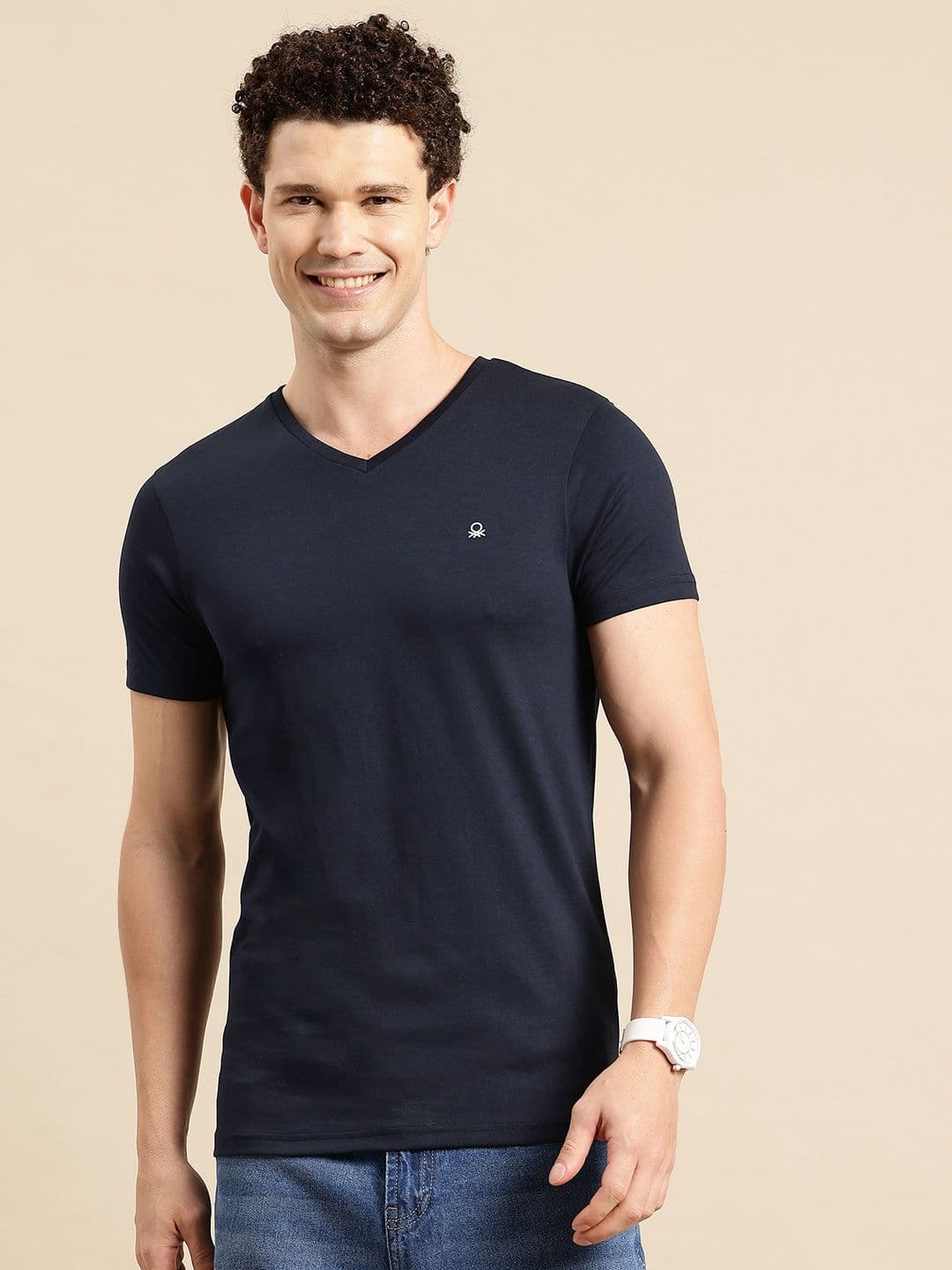 United Colors of Benetton Men V-Neck T-shirt - view 1