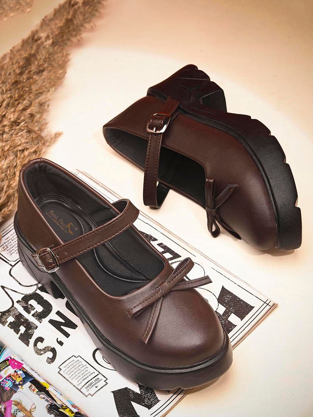 Froh Feet Women Textured Chunky Sole Mary Jane Shoes with Bows - view 1