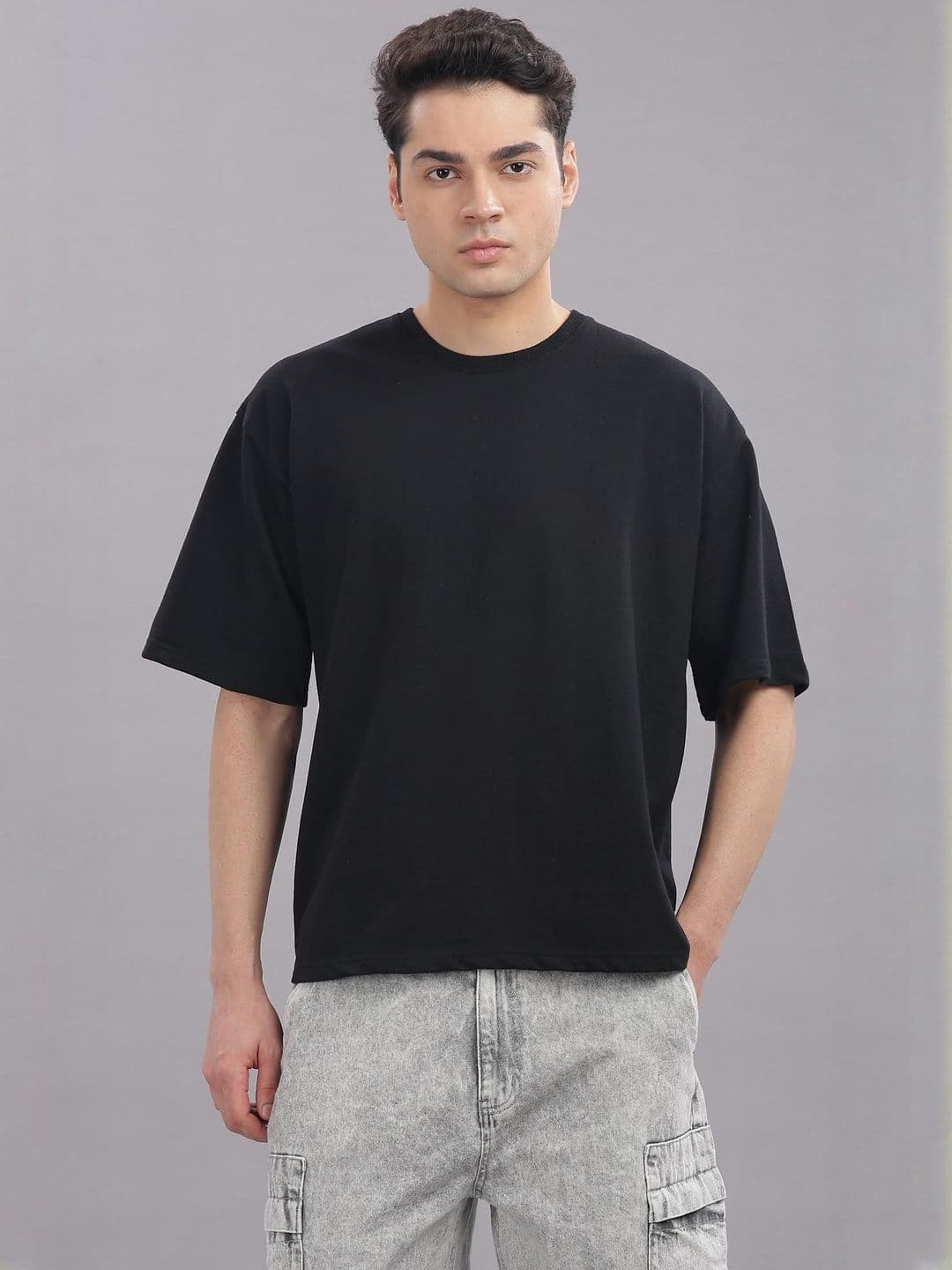 OUTLAWS Men Solid Round Neck Cotton Relaxed Fit T-shirt - view 1