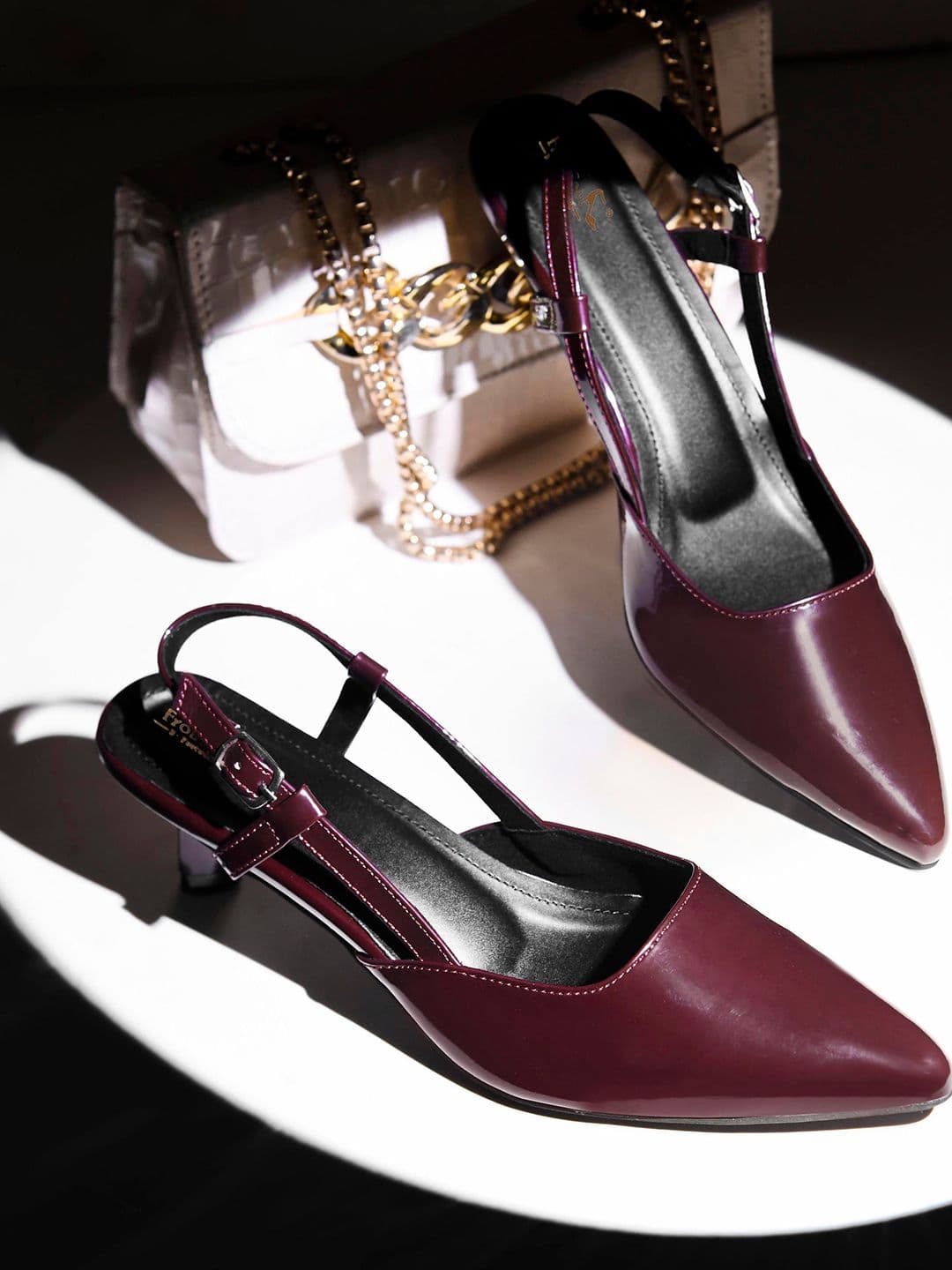 Froh Feet Solid Pointed Toe Kitten Sandals - view 1
