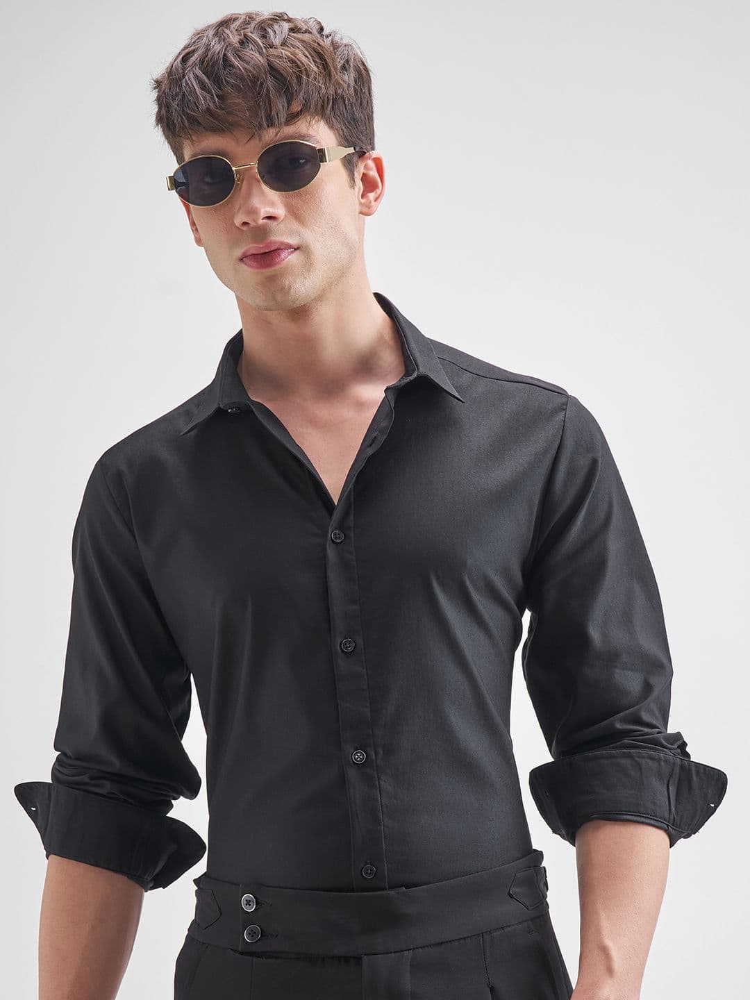 HIGHLANDER Men Relaxed Fit Solid Spread Collar Formal Shirt - view 1
