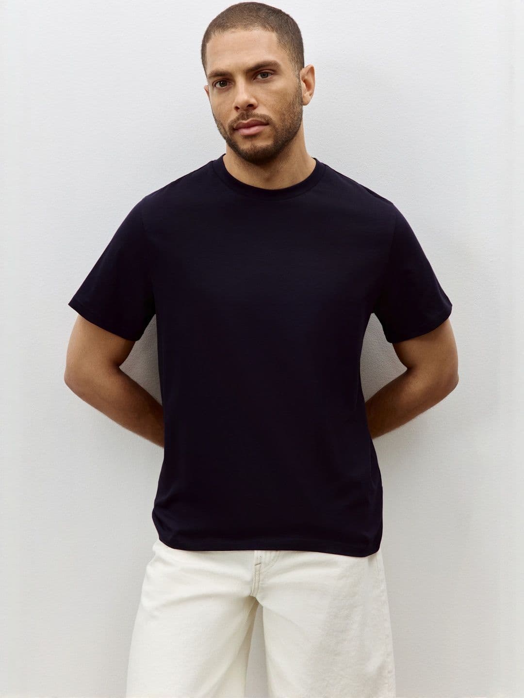 H&M Regular Fit Round-Neck T-shirt - view 1