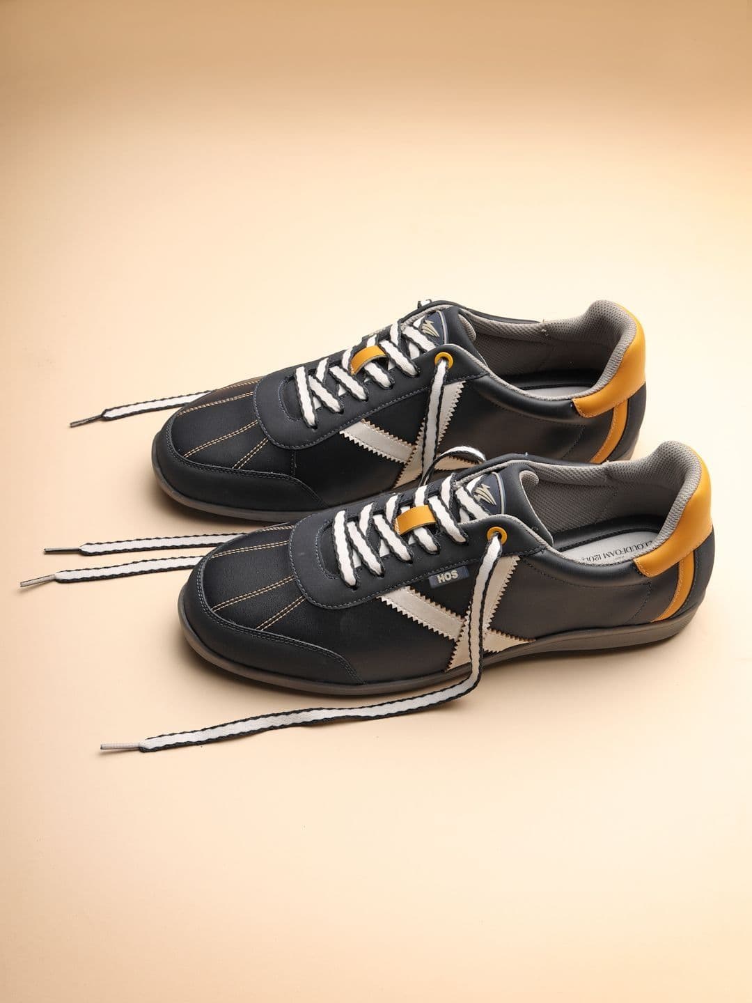HOS Men Colorblock Casual Lace-Up Comfortable Sneakers - view 1