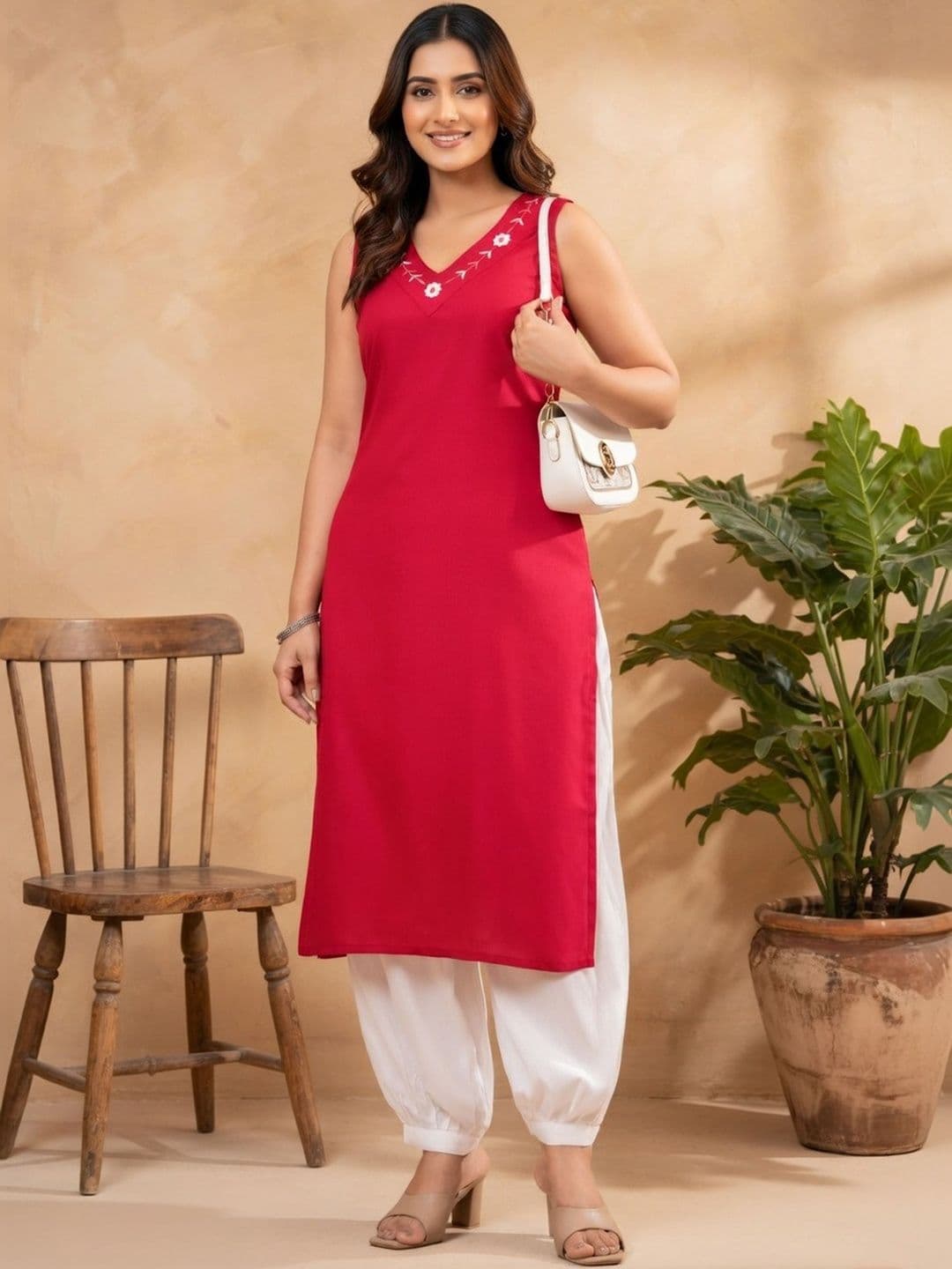 Sangria FUZN Women Embellished Thread Work Kurta - view 1