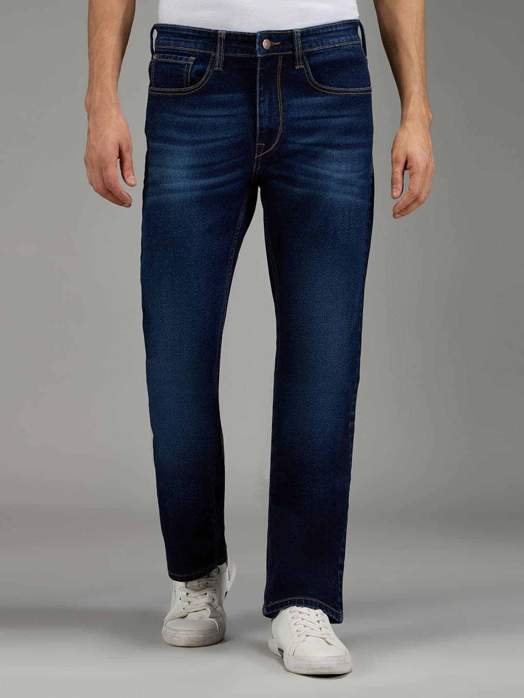 Pepe Jeans Men Bootcut Mid-Rise Light Fade Stretchable Jeans - view 1
