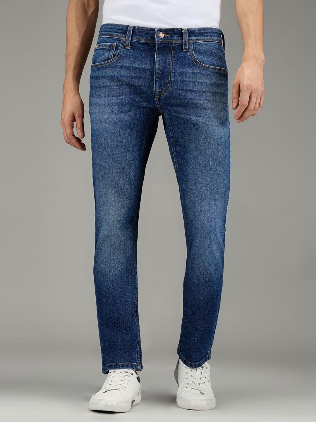 Pepe Jeans Men Vapour Slim Fit Mid-Rise Light Fade Stretchable Jeans - view 1