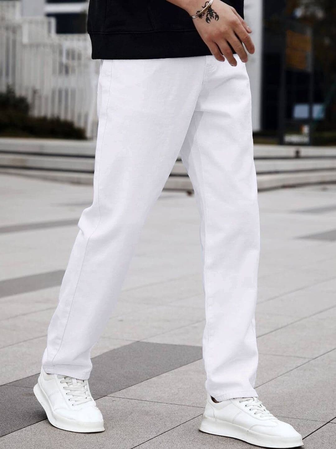 VOOTER Men Relaxed Fit Mid-Rise Jeans - view 1