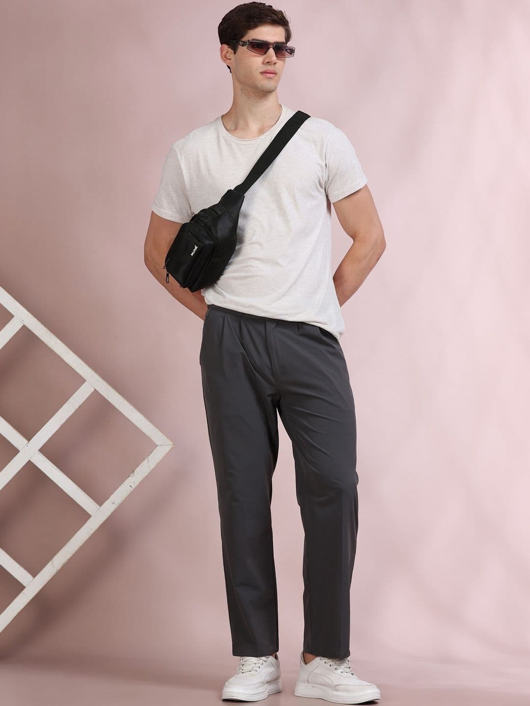 INVICTUS Men Pleated Trousers - view 1
