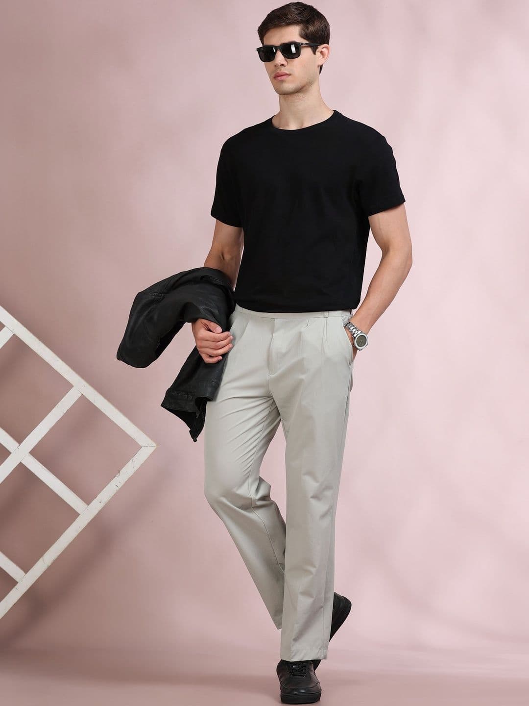 INVICTUS Men Pleated Trousers - view 1