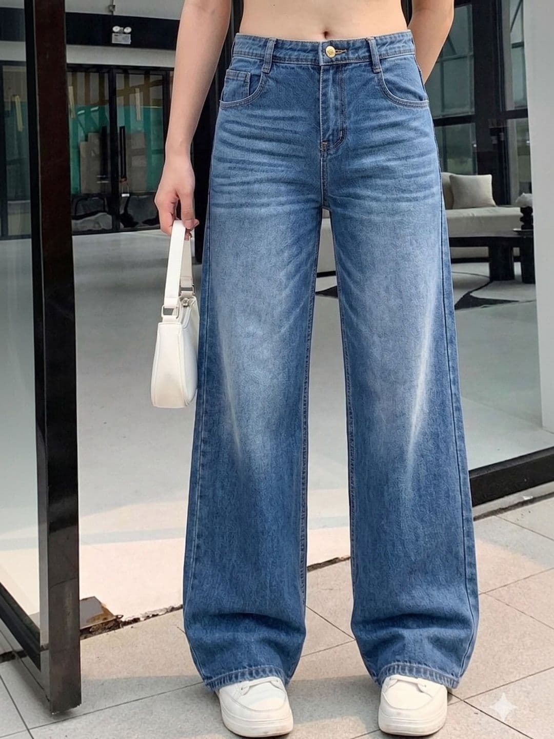 zayla Women Jean Wide Leg High-Rise Light Fade Jeans - view 1