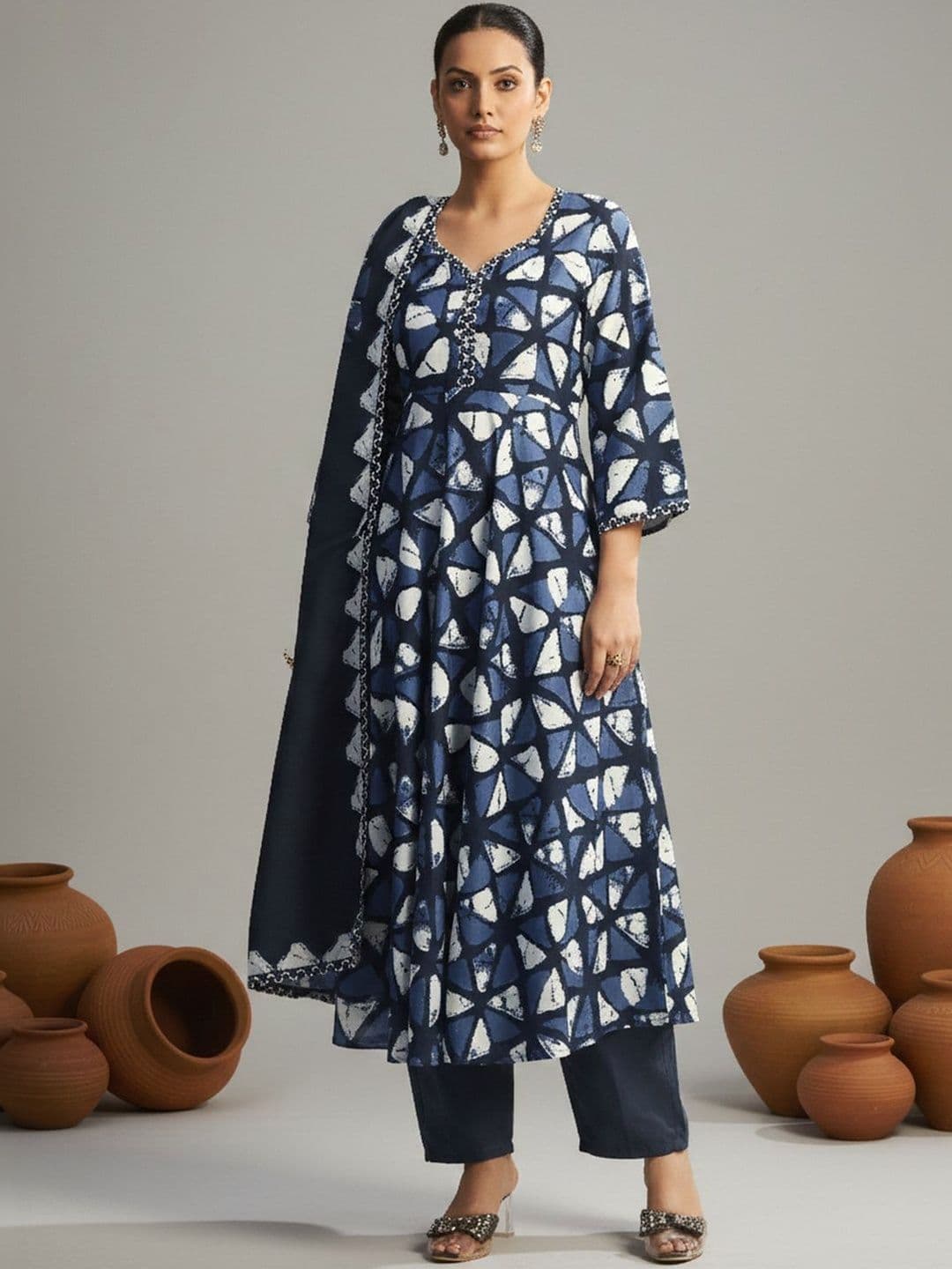 arangya Women Printed Empire Kurta with Trousers & With Dupatta - view 1