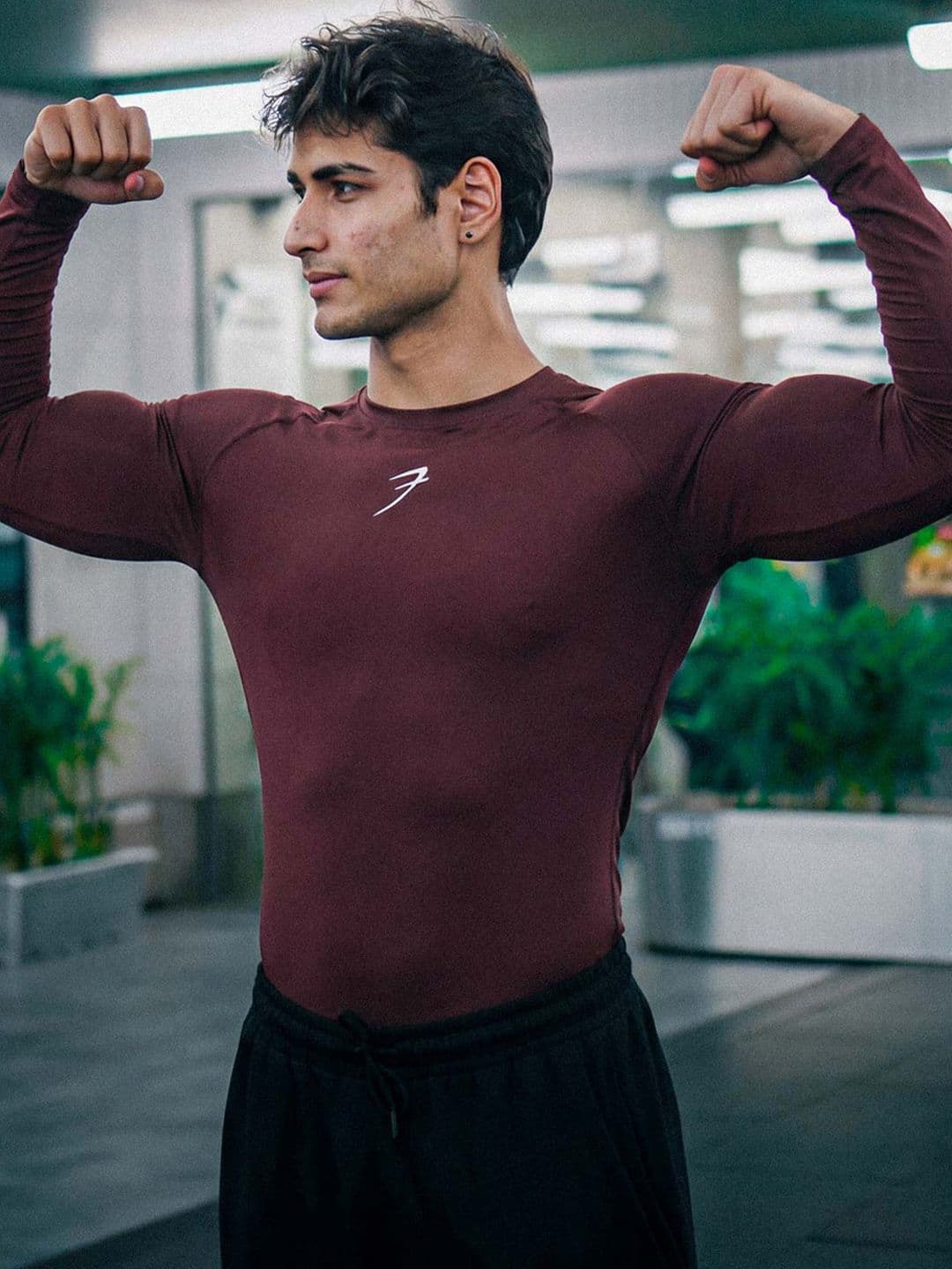 FUAARK Men Moisture-Wicking Raglan Sleeves Compression T-Shirt - view 1