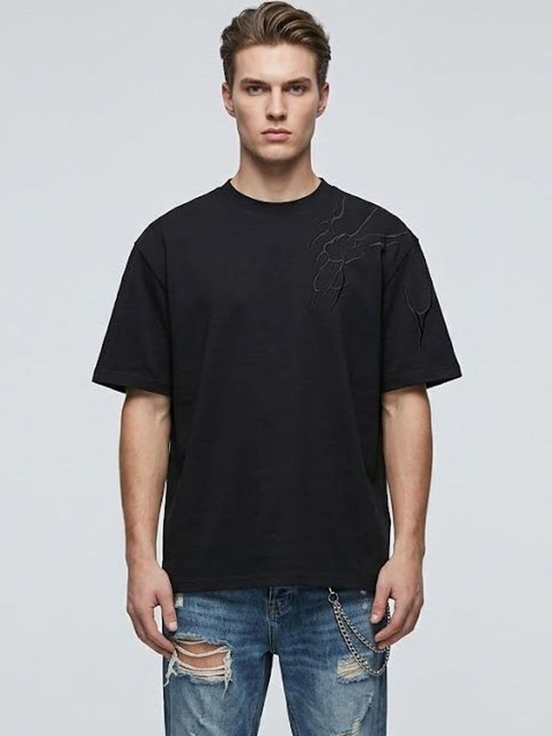 StyleCast x Revolte Men Boxy Fit Round Neck Self Design Tshirt - view 1
